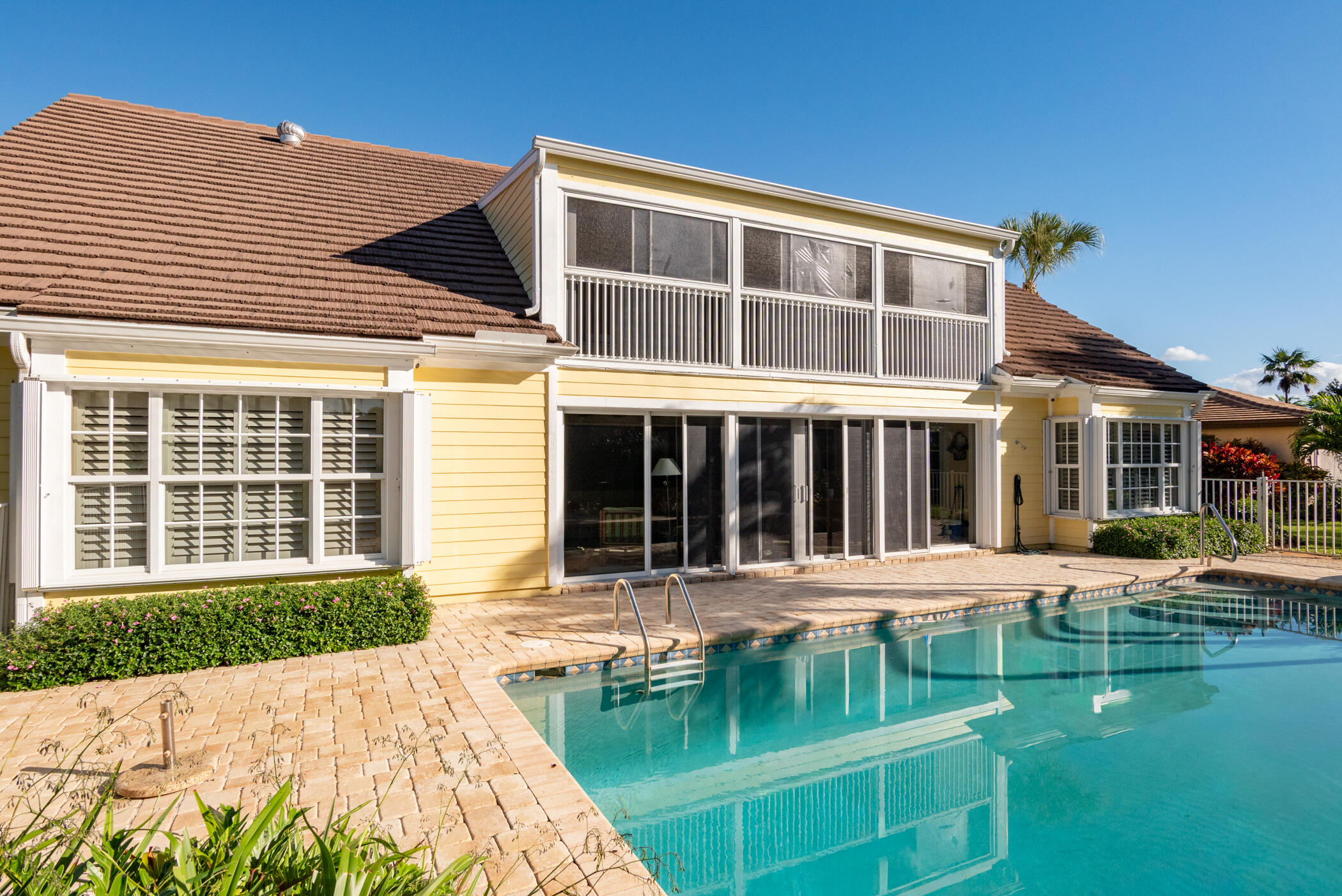 YACHT & COUNTRY CLUB OF STUART - Residential
