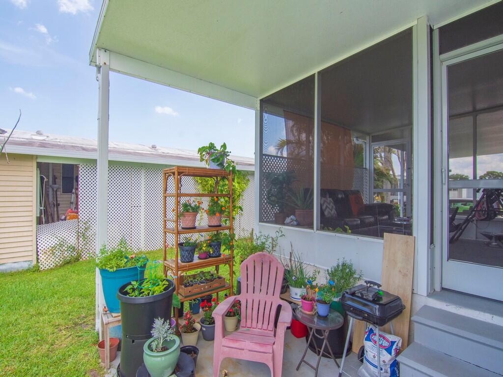 Pinelake Gardens & Estates - Residential