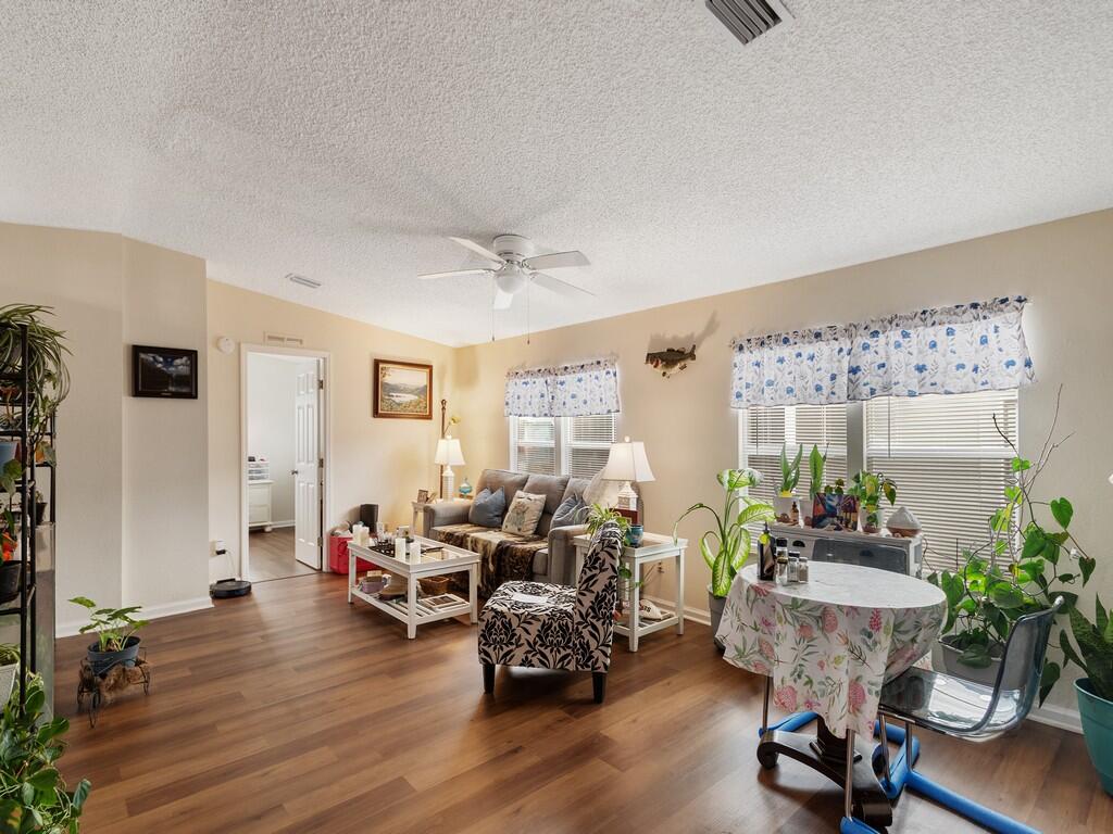 Pinelake Gardens & Estates - Residential