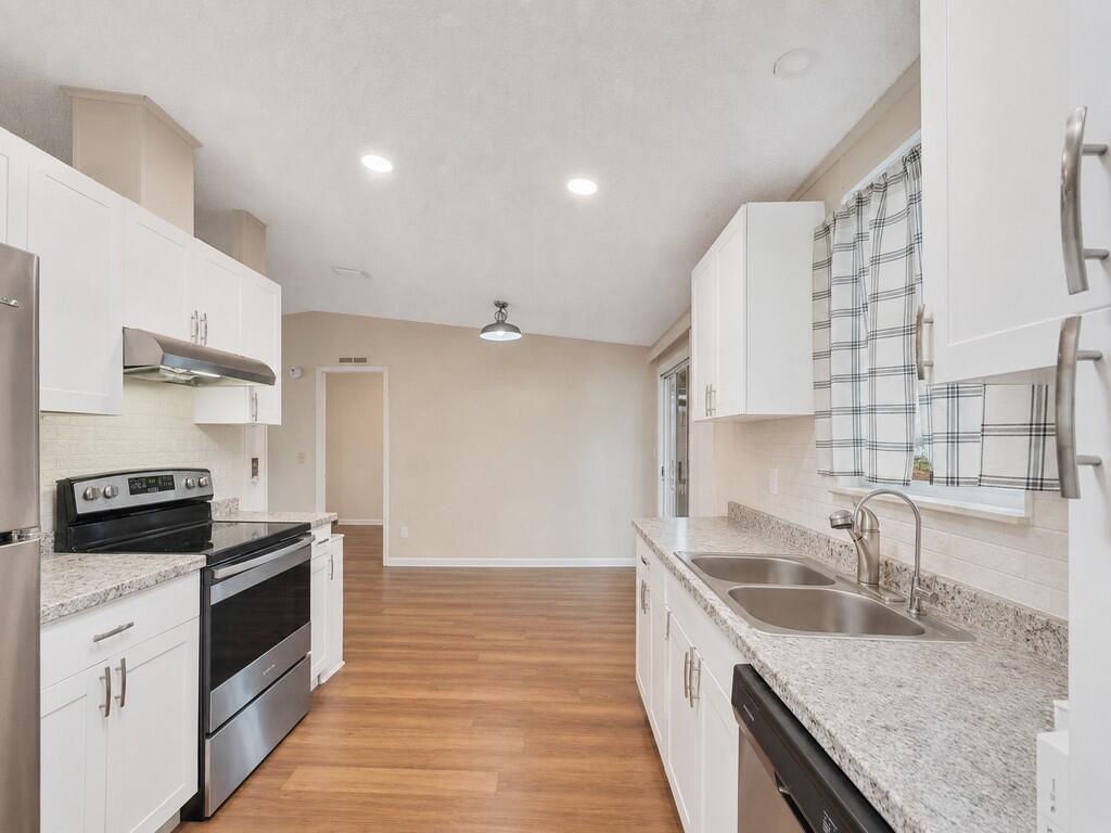 Pinelake Gardens & Estates - Residential