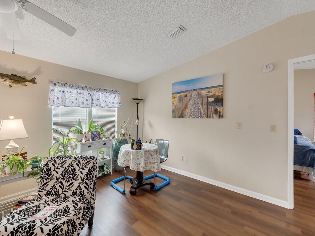 Pinelake Gardens & Estates - Residential