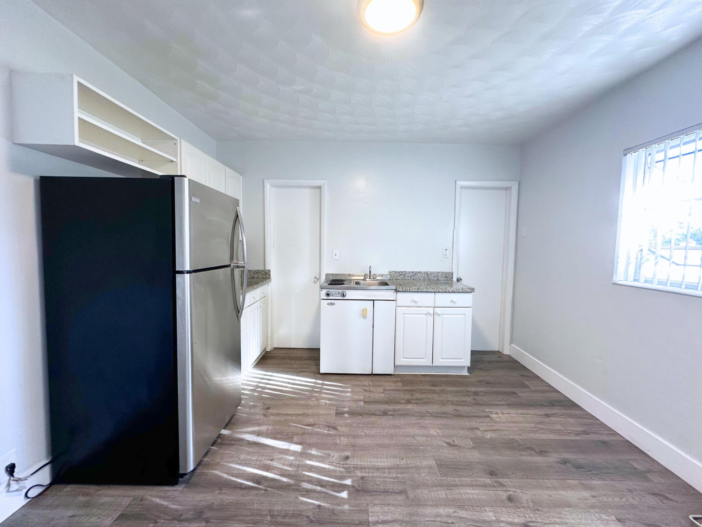 VICTORIA PARK CORR AMEN PLAT - Residential Lease