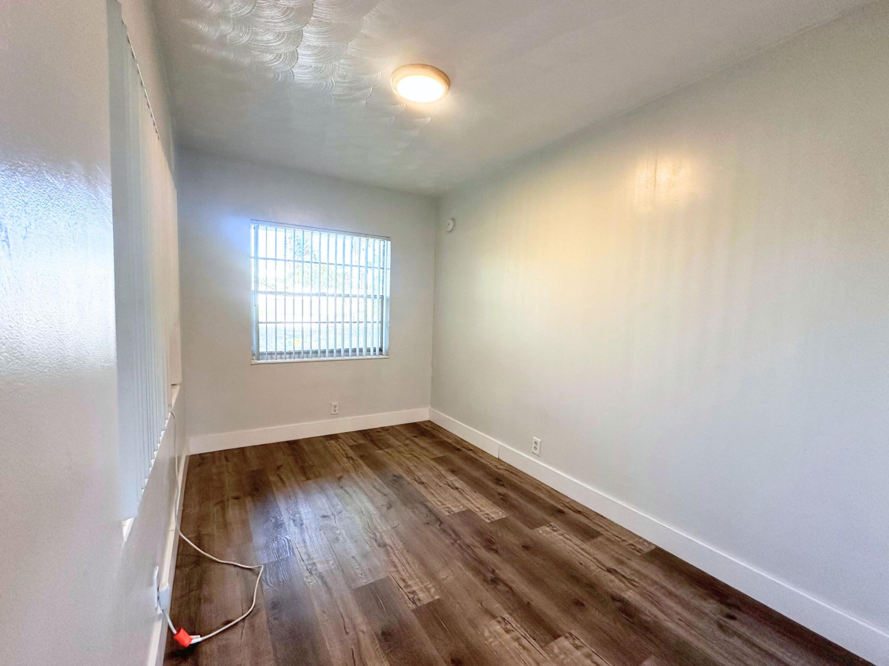 VICTORIA PARK CORR AMEN PLAT - Residential Lease