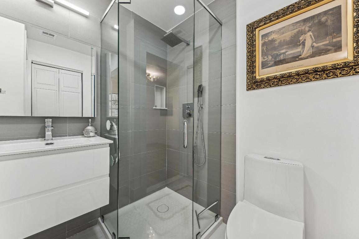 PALM GREENS AT VILLA DEL RAY COND PHASE 1,2,2-A,2- - Residential