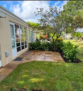 PALM GREENS AT VILLA DEL RAY COND PHASE 1,2,2-A,2- - Residential