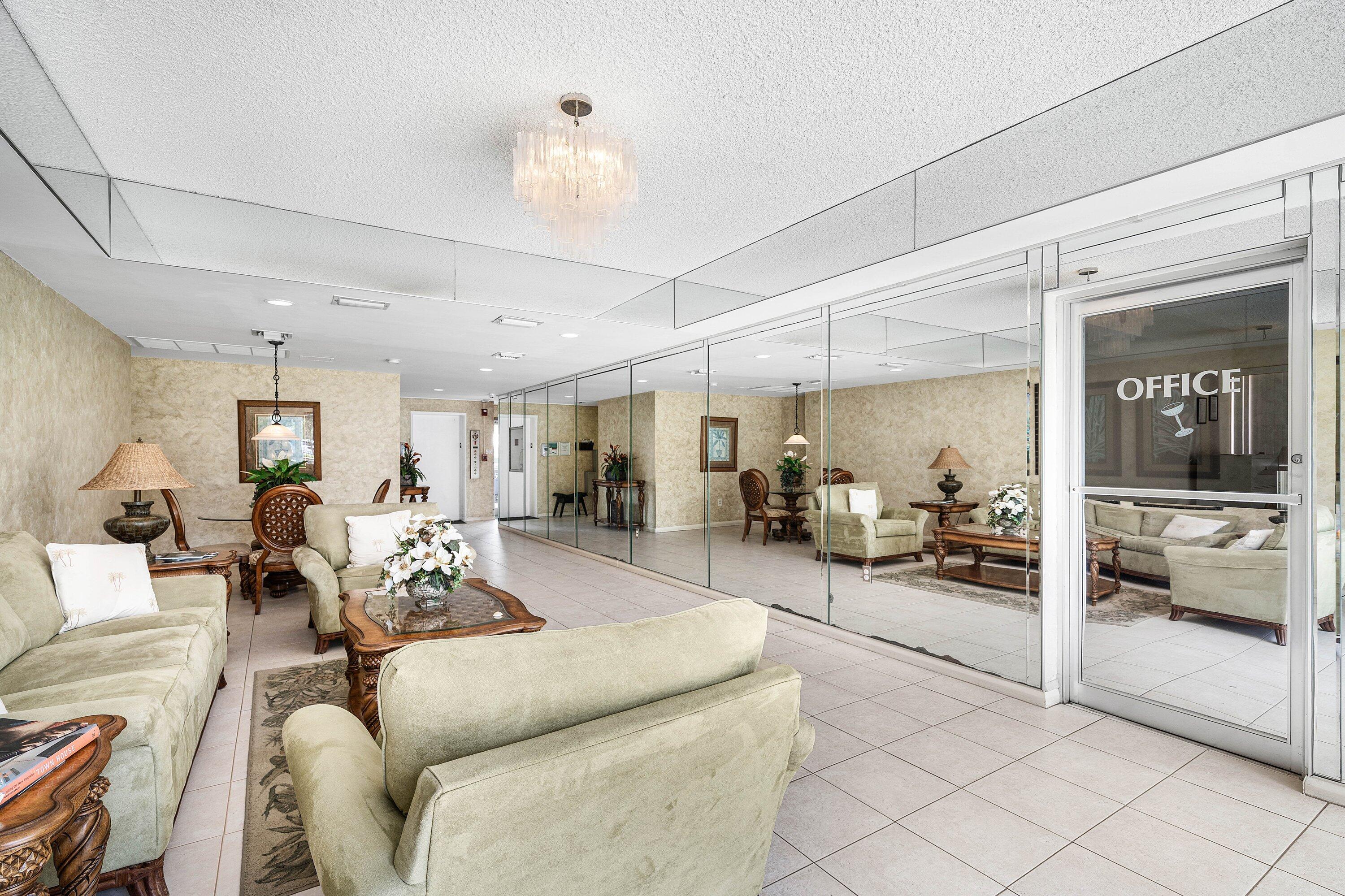 GULFSTREAM CONDO - Residential