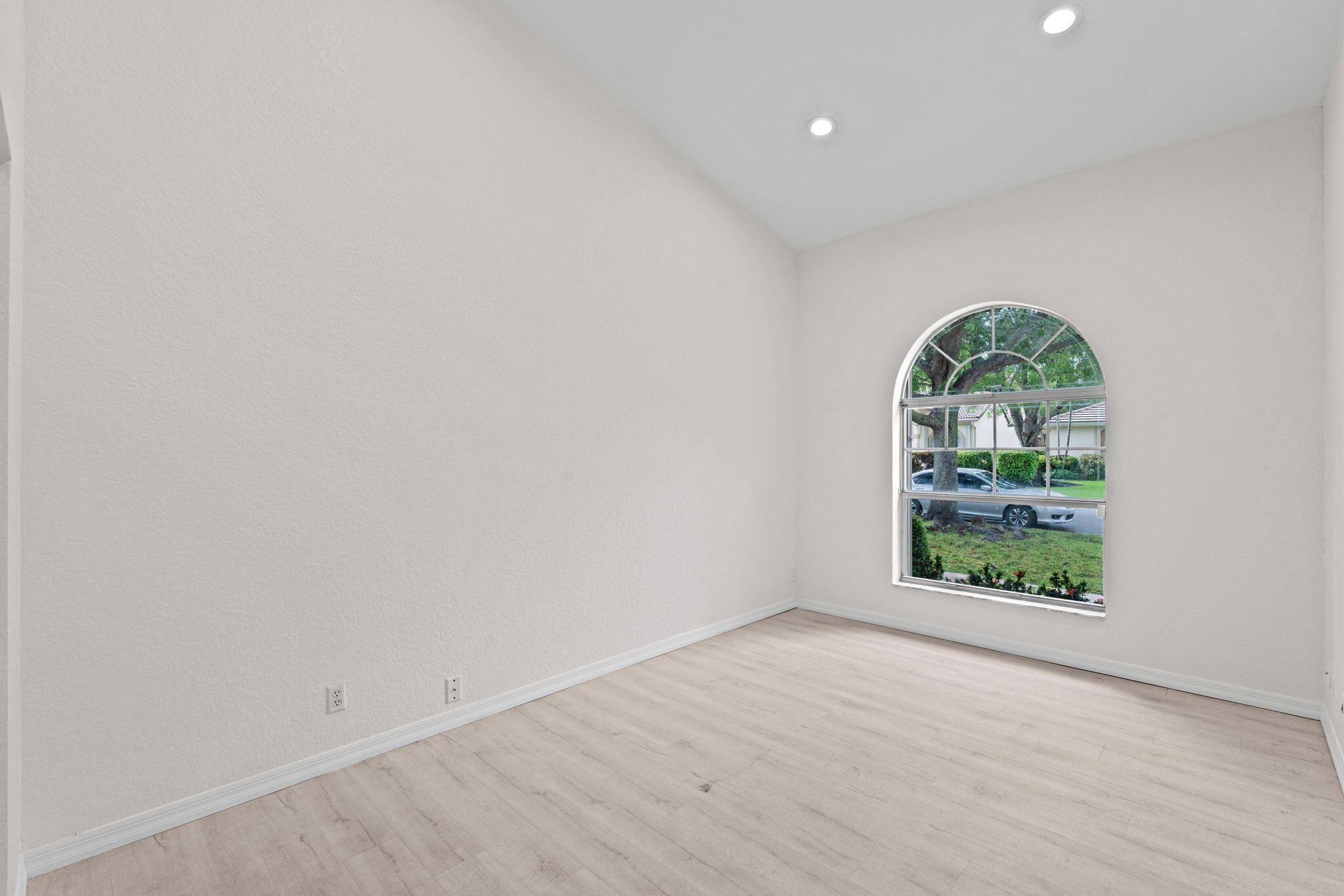 PARKWOOD IX - Residential