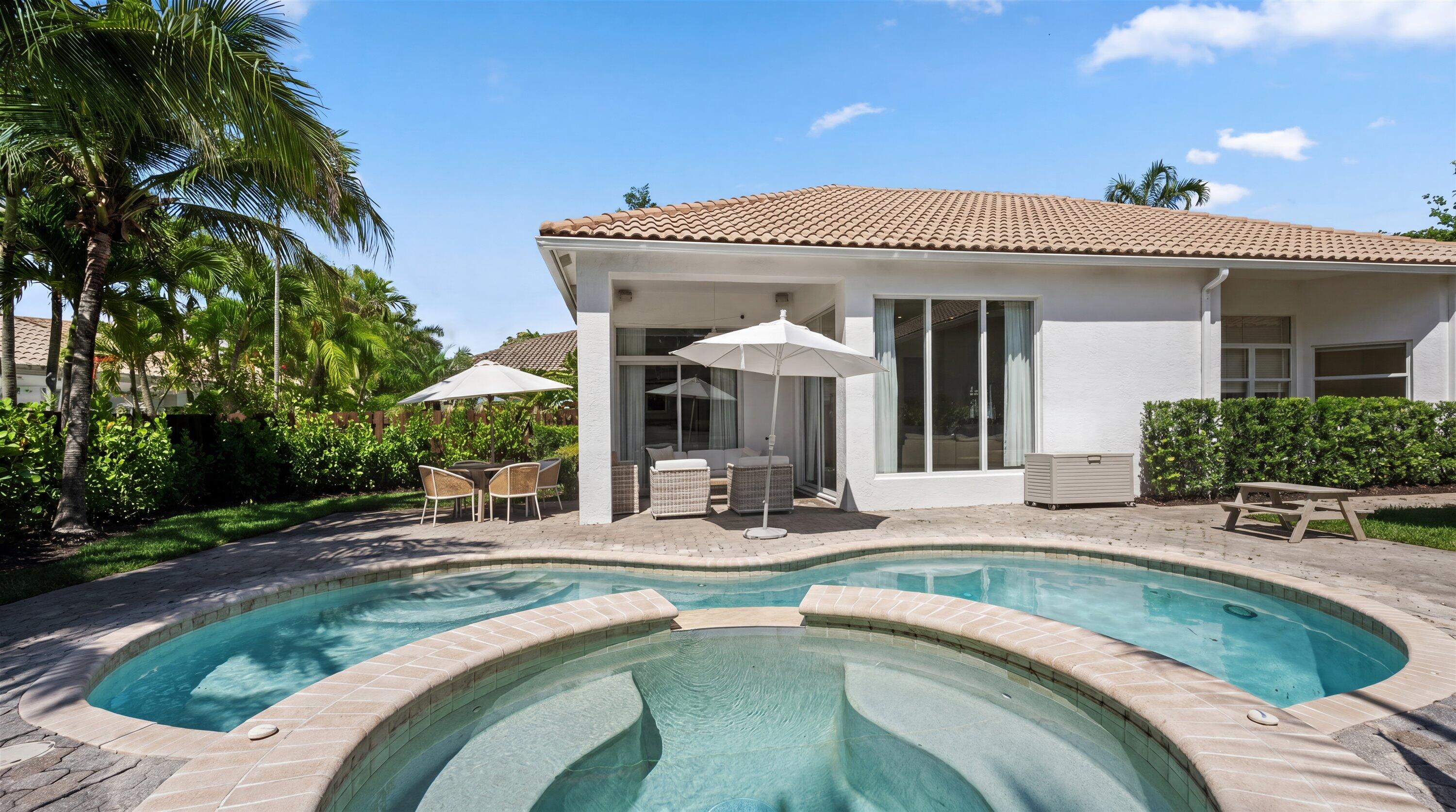 Eagles Landing Of P B Polo And Country Club Wellin - Residential