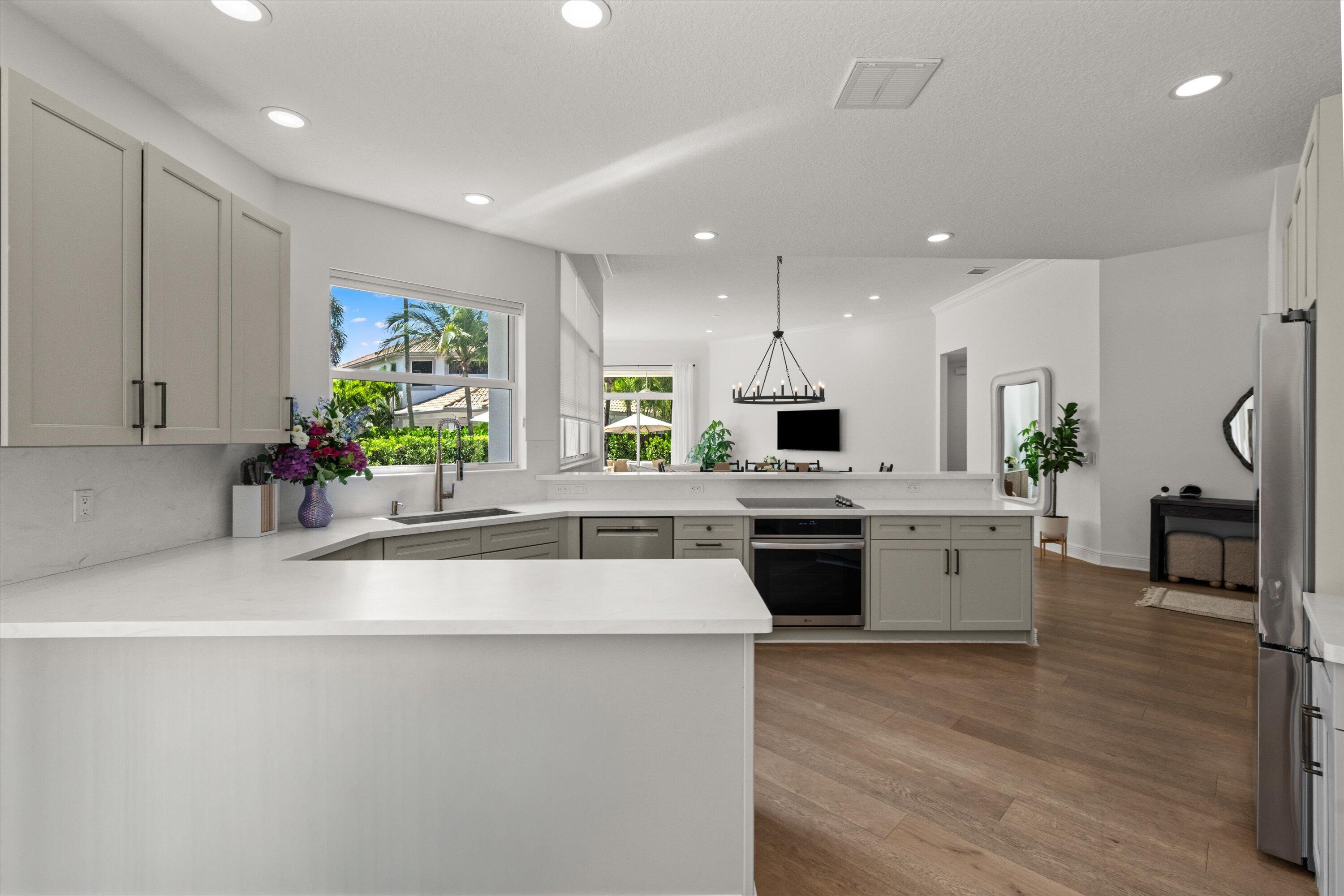 Eagles Landing Of P B Polo And Country Club Wellin - Residential