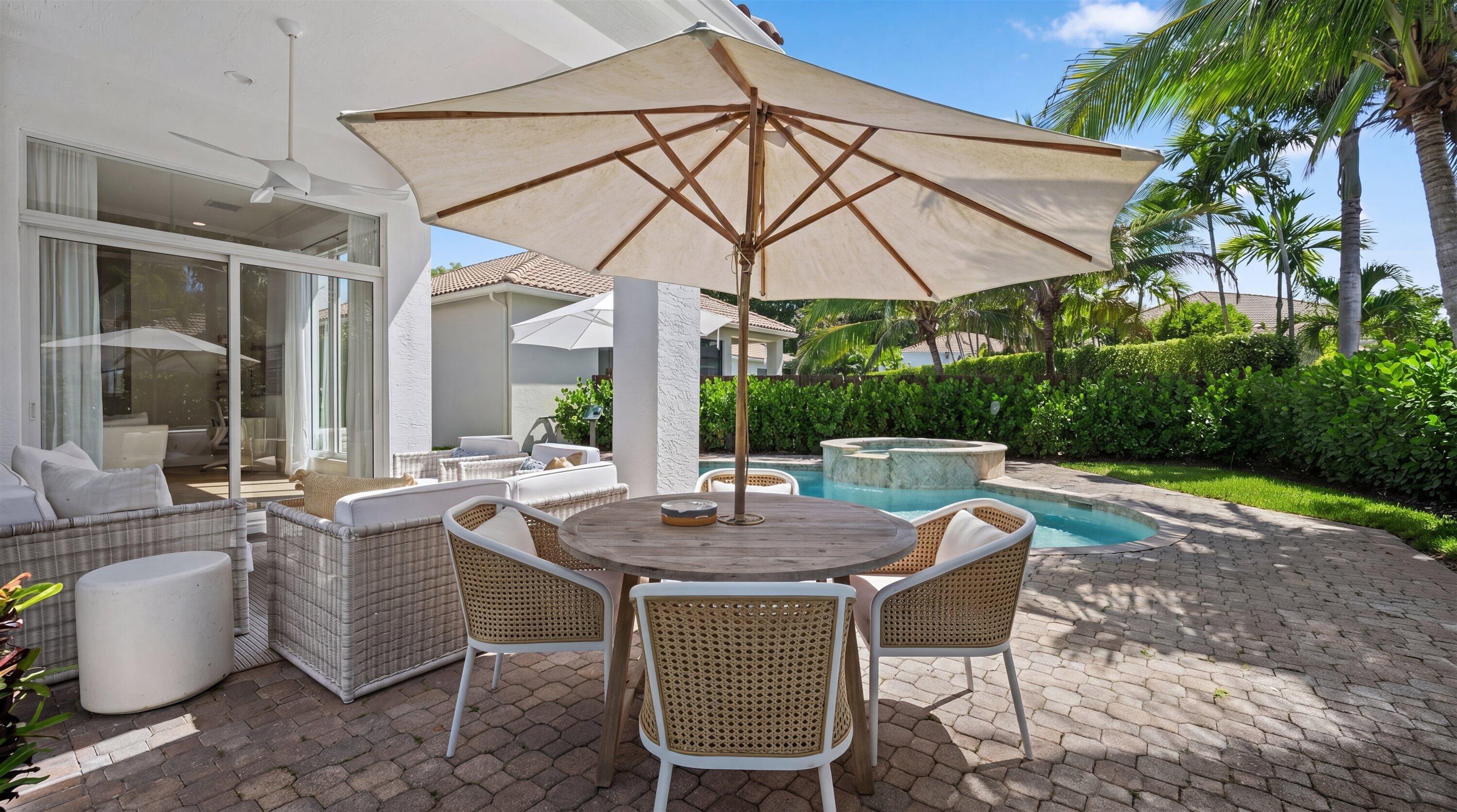 Eagles Landing Of P B Polo And Country Club Wellin - Residential