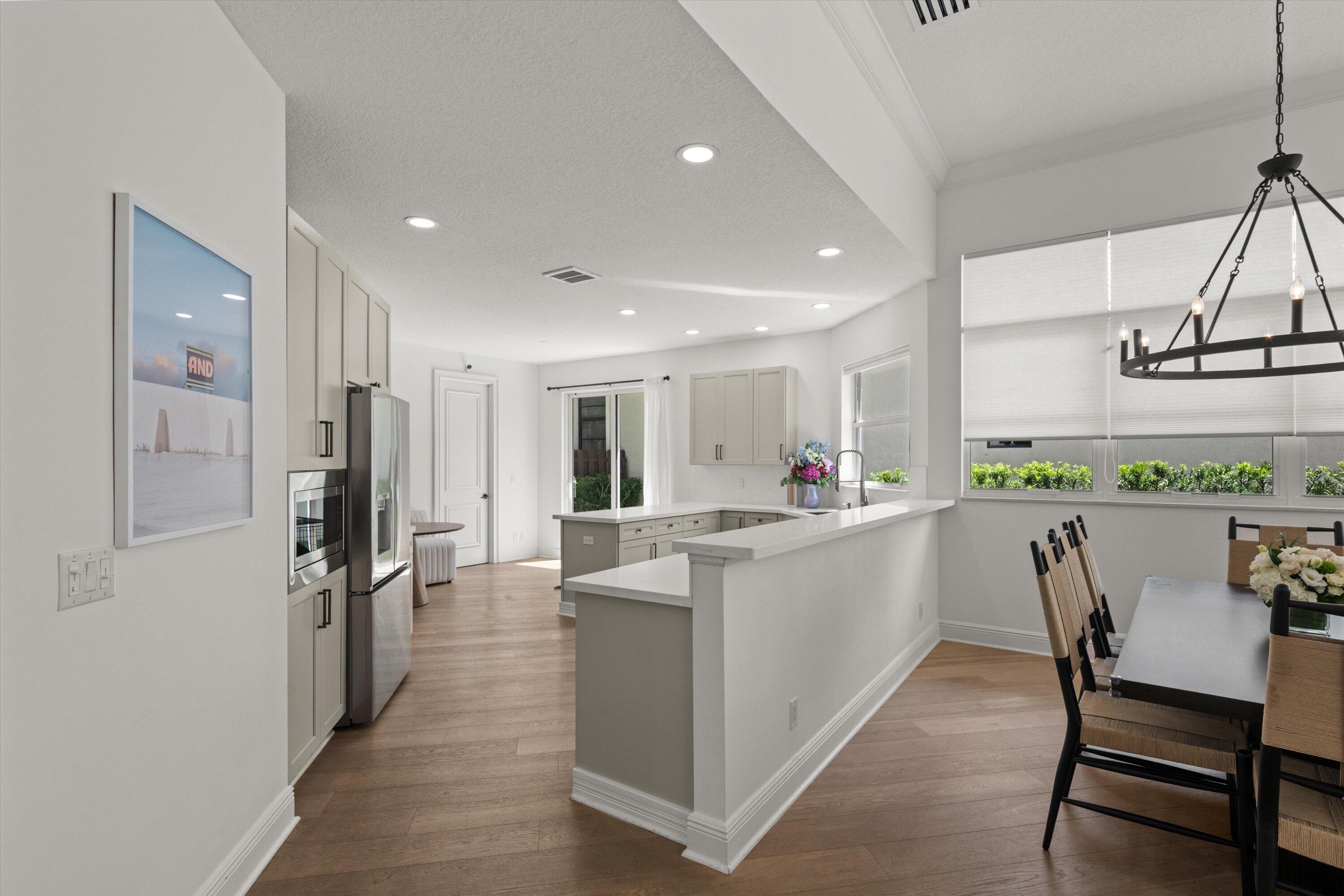 Eagles Landing Of P B Polo And Country Club Wellin - Residential