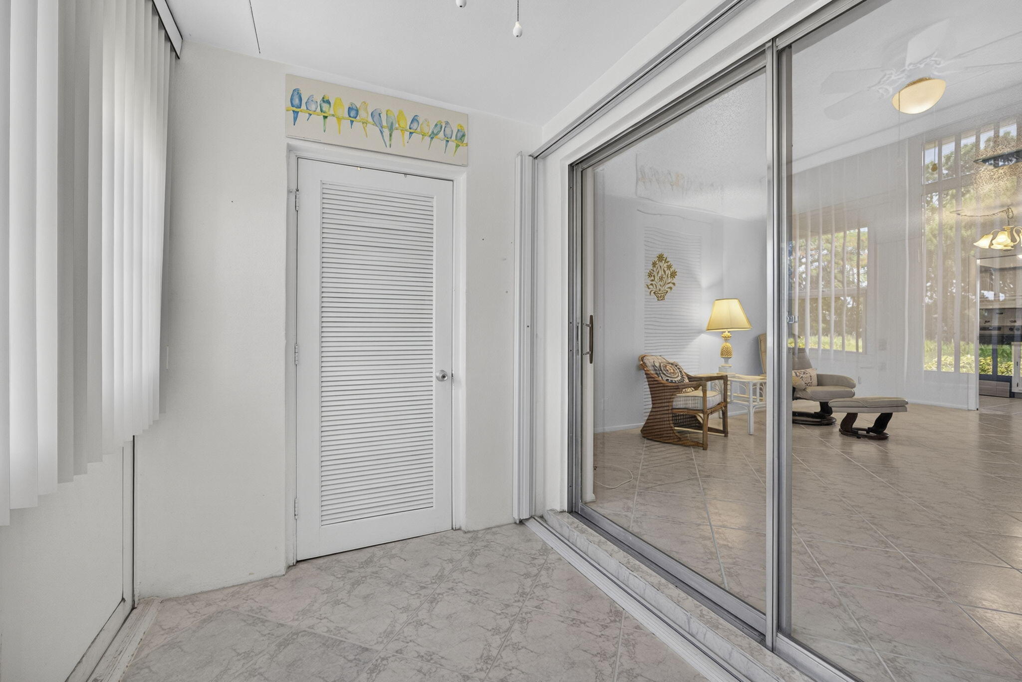CRESTHAVEN VILLAS CONDO 33 - Residential