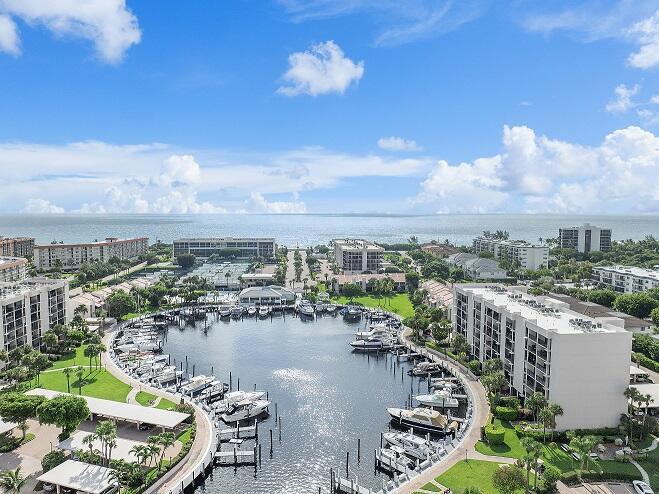 YACHT & RACQUET CLUB OF BOCA RATON CONDO - Residential Lease