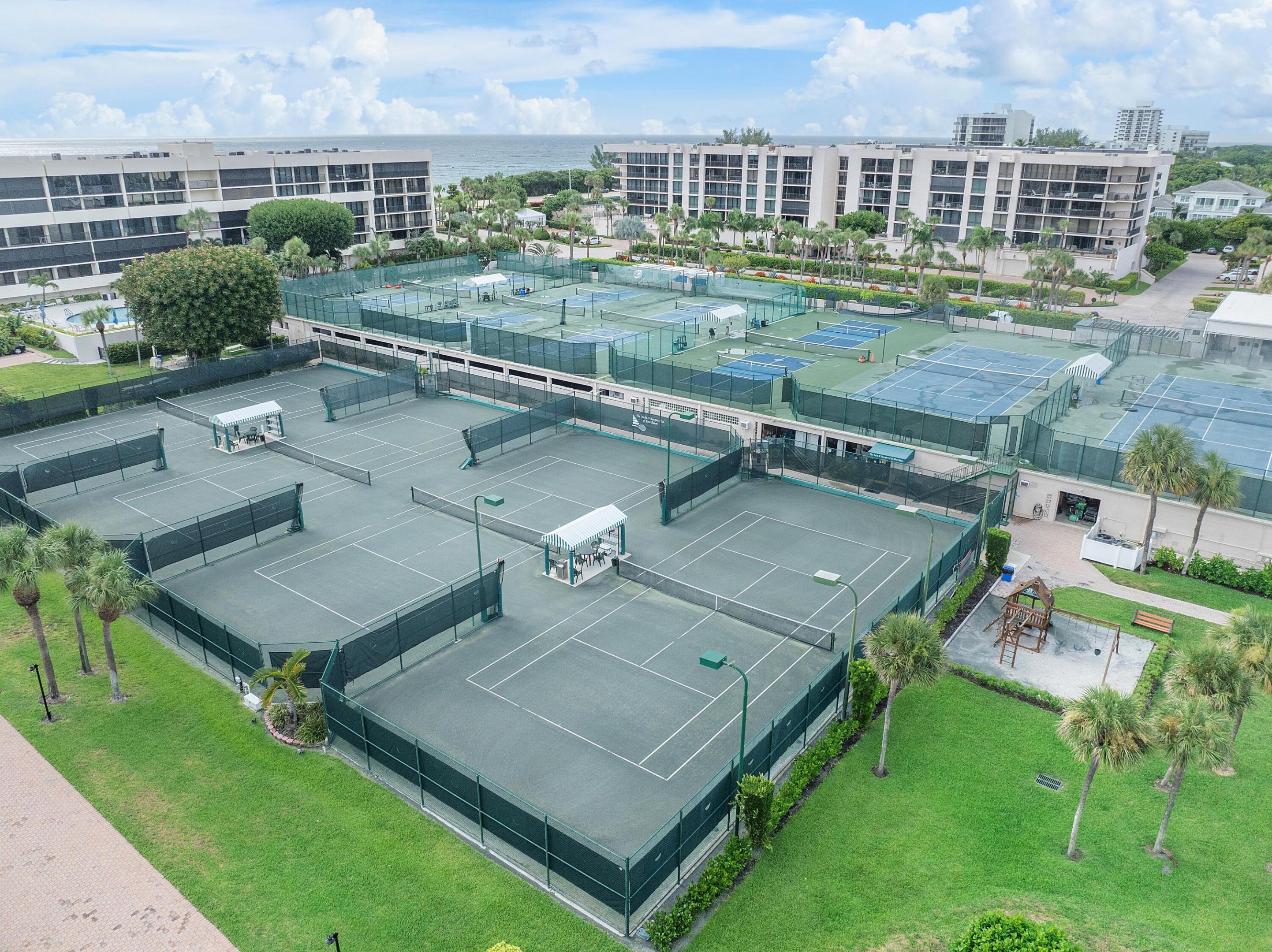 YACHT & RACQUET CLUB OF BOCA RATON CONDO - Residential Lease