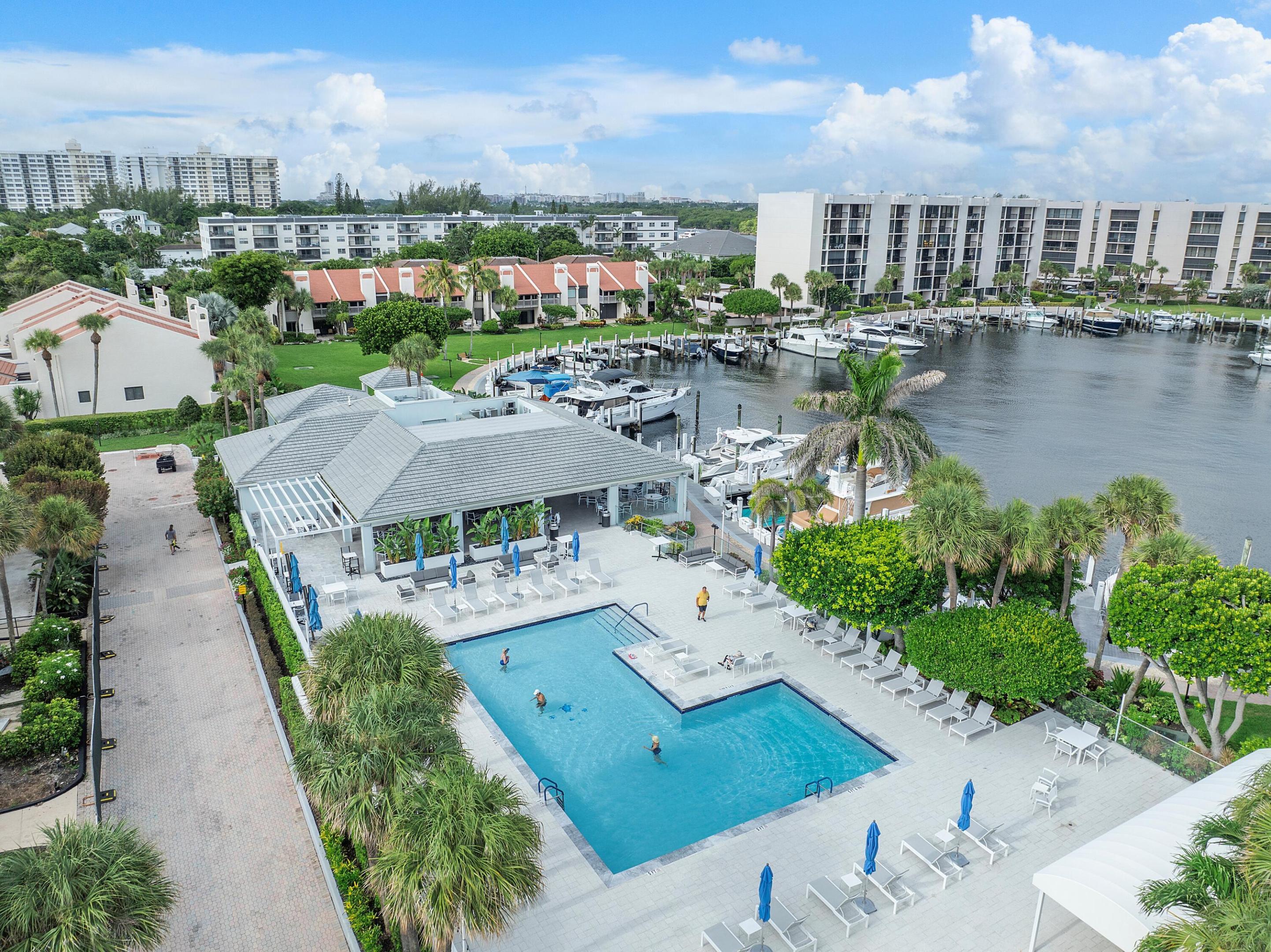 YACHT & RACQUET CLUB OF BOCA RATON CONDO - Residential Lease