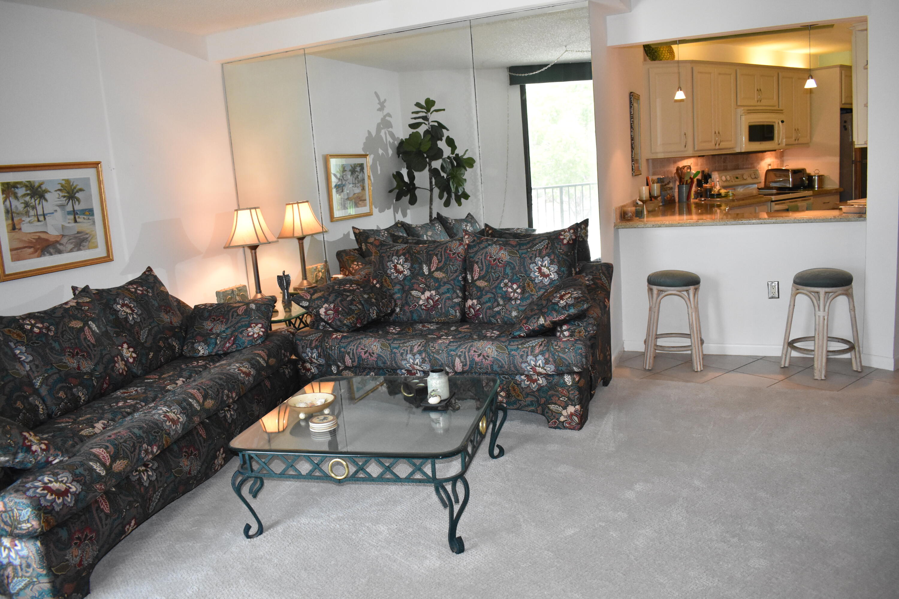 RIVER REACH CONDOMINIUM III - Residential