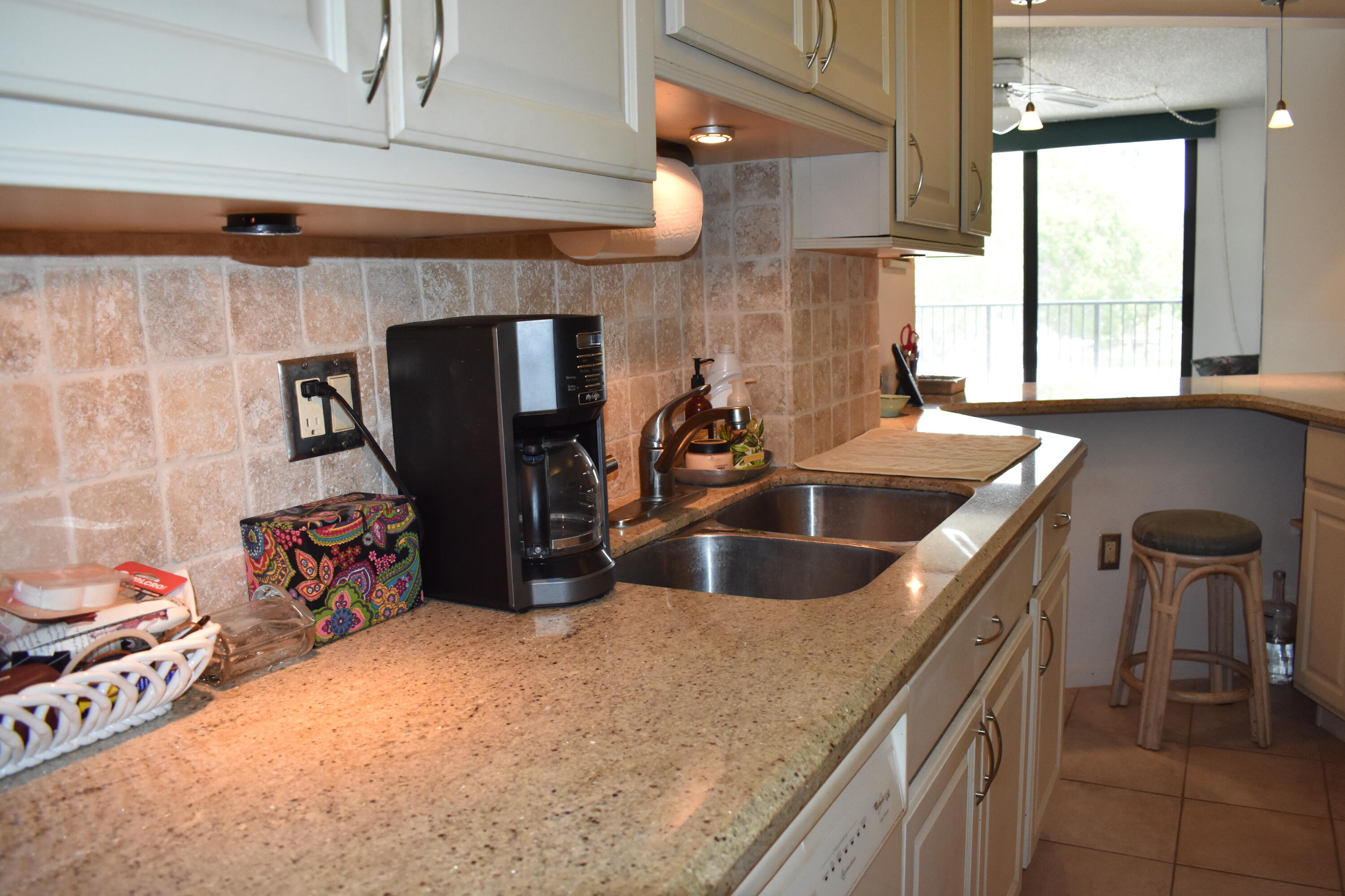 RIVER REACH CONDOMINIUM III - Residential
