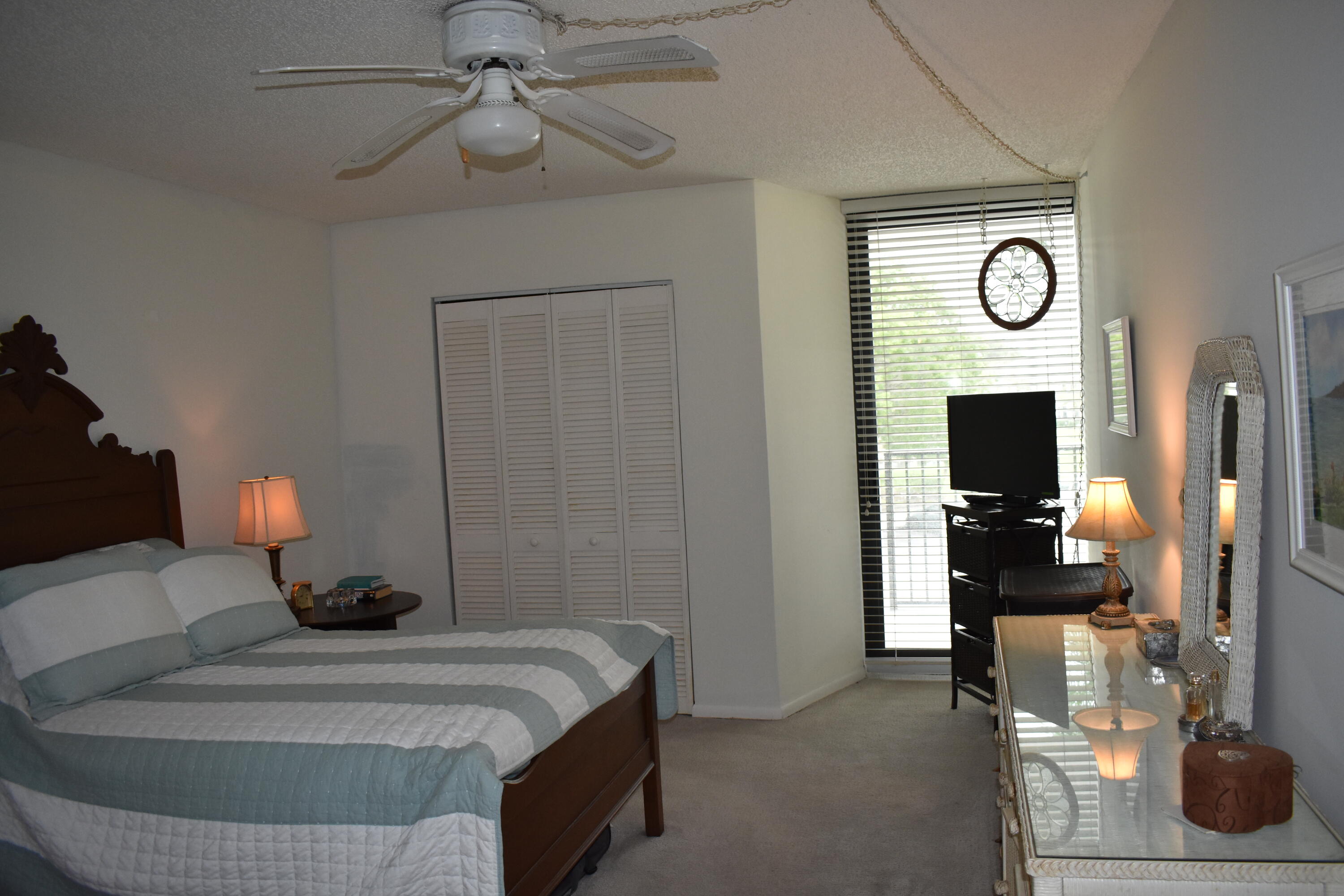 RIVER REACH CONDOMINIUM III - Residential