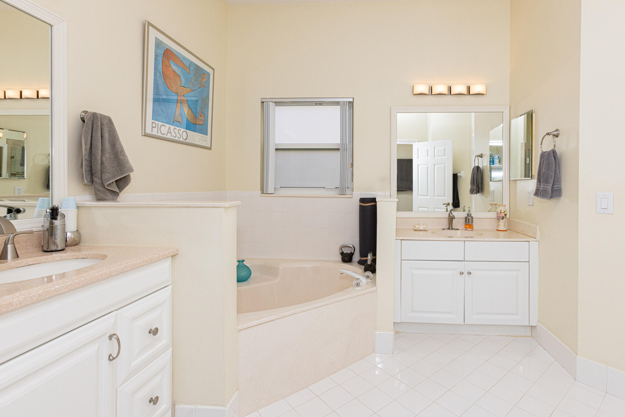 PEMBROKE ISLES 1 - Residential