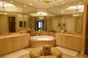 ONE WATERMARK PLACE OF THE PALM BEACHES - Residential
