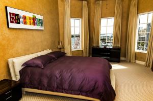 ONE WATERMARK PLACE OF THE PALM BEACHES - Residential
