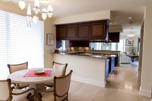 ONE WATERMARK PLACE OF THE PALM BEACHES - Residential