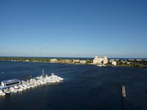 ONE WATERMARK PLACE OF THE PALM BEACHES - Residential