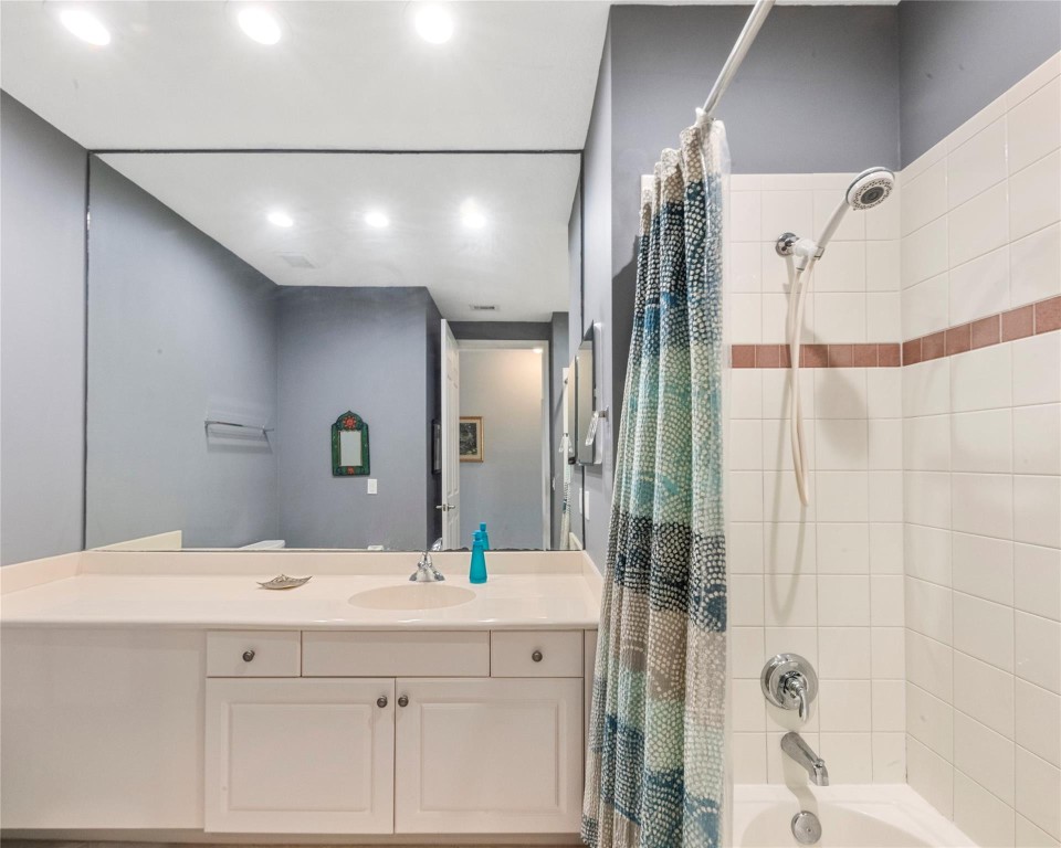 Gramercy Square - Residential
