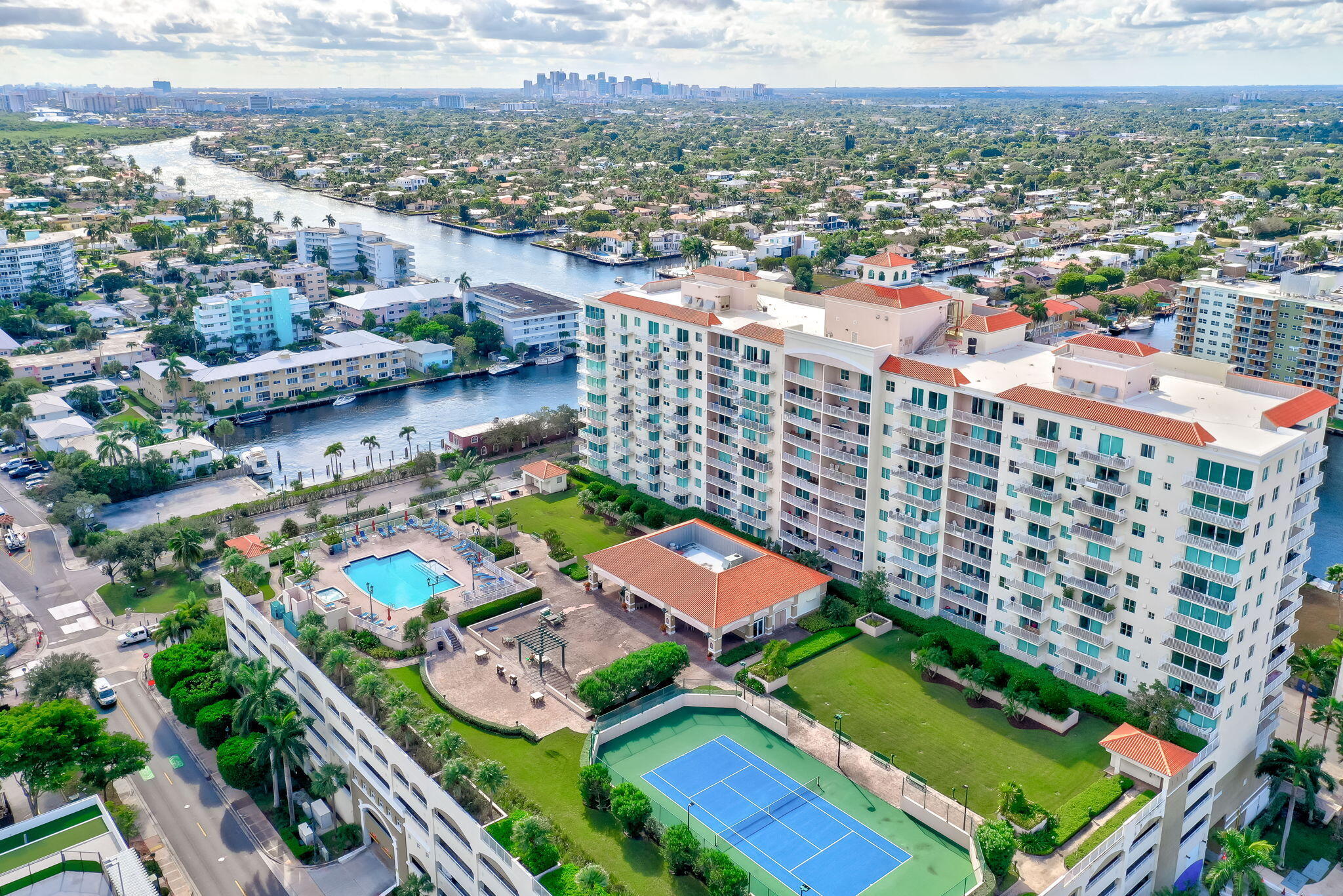 TIDES AT BRIDGESIDE SQUARE - Residential Lease