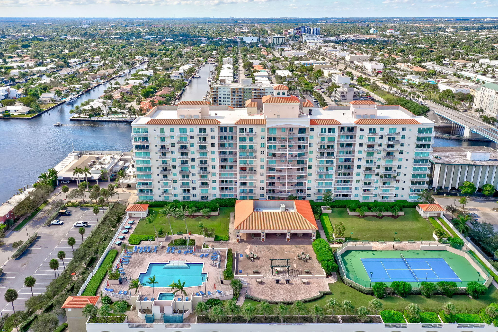 TIDES AT BRIDGESIDE SQUARE - Residential Lease