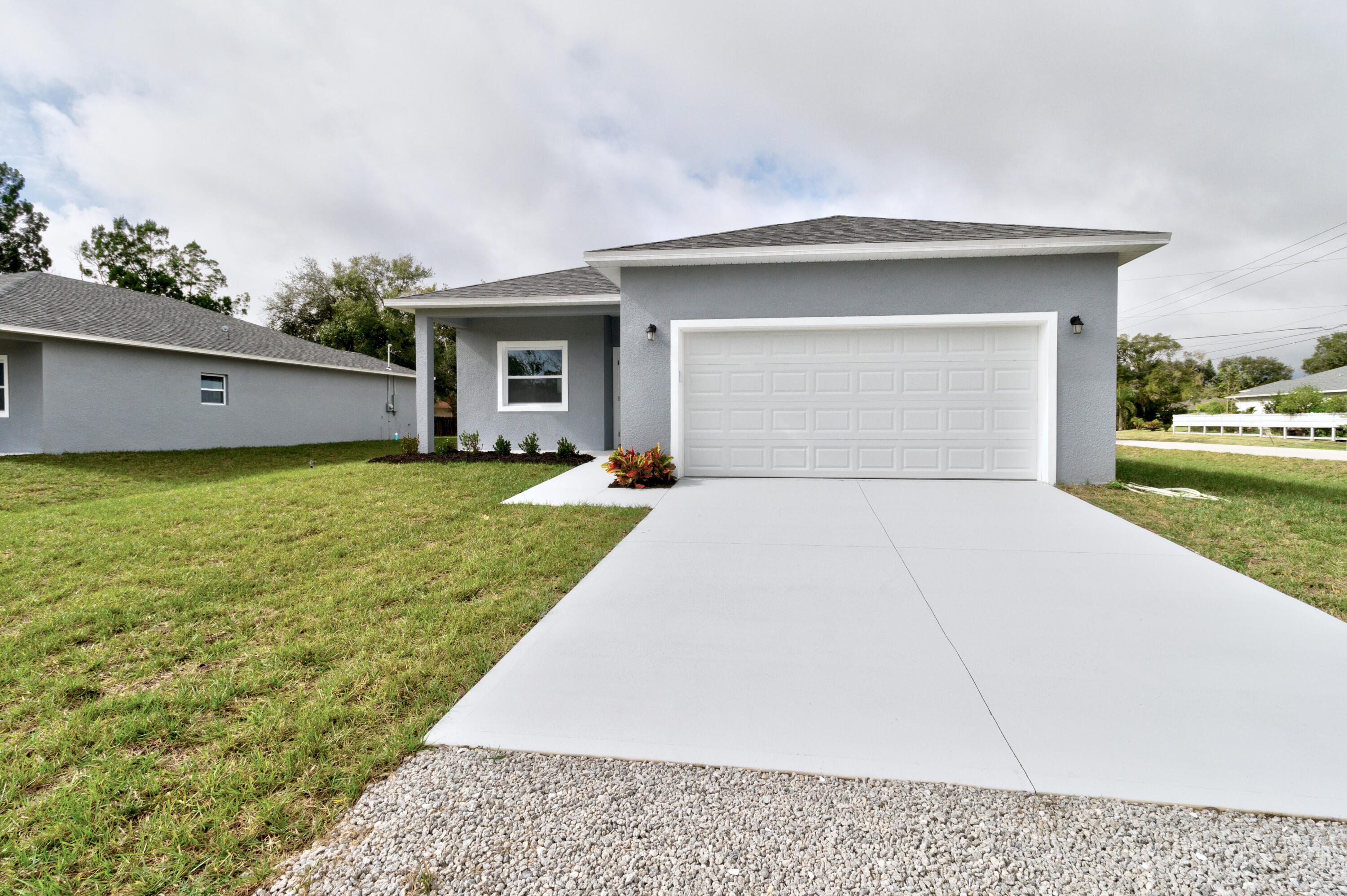 VERO LAKE ESTATES UNIT I - Residential