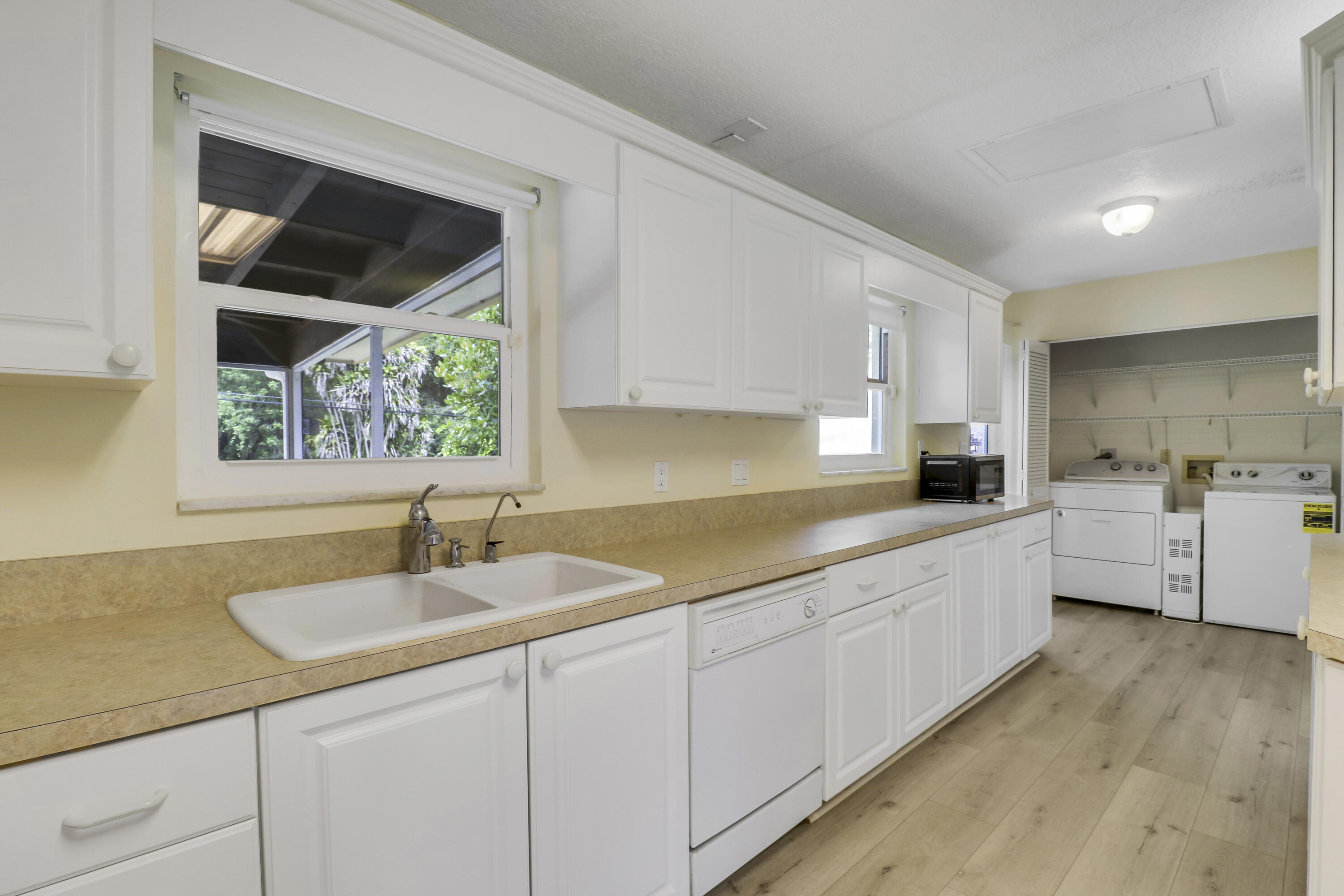 LAKEWOOD RANCHES - Residential