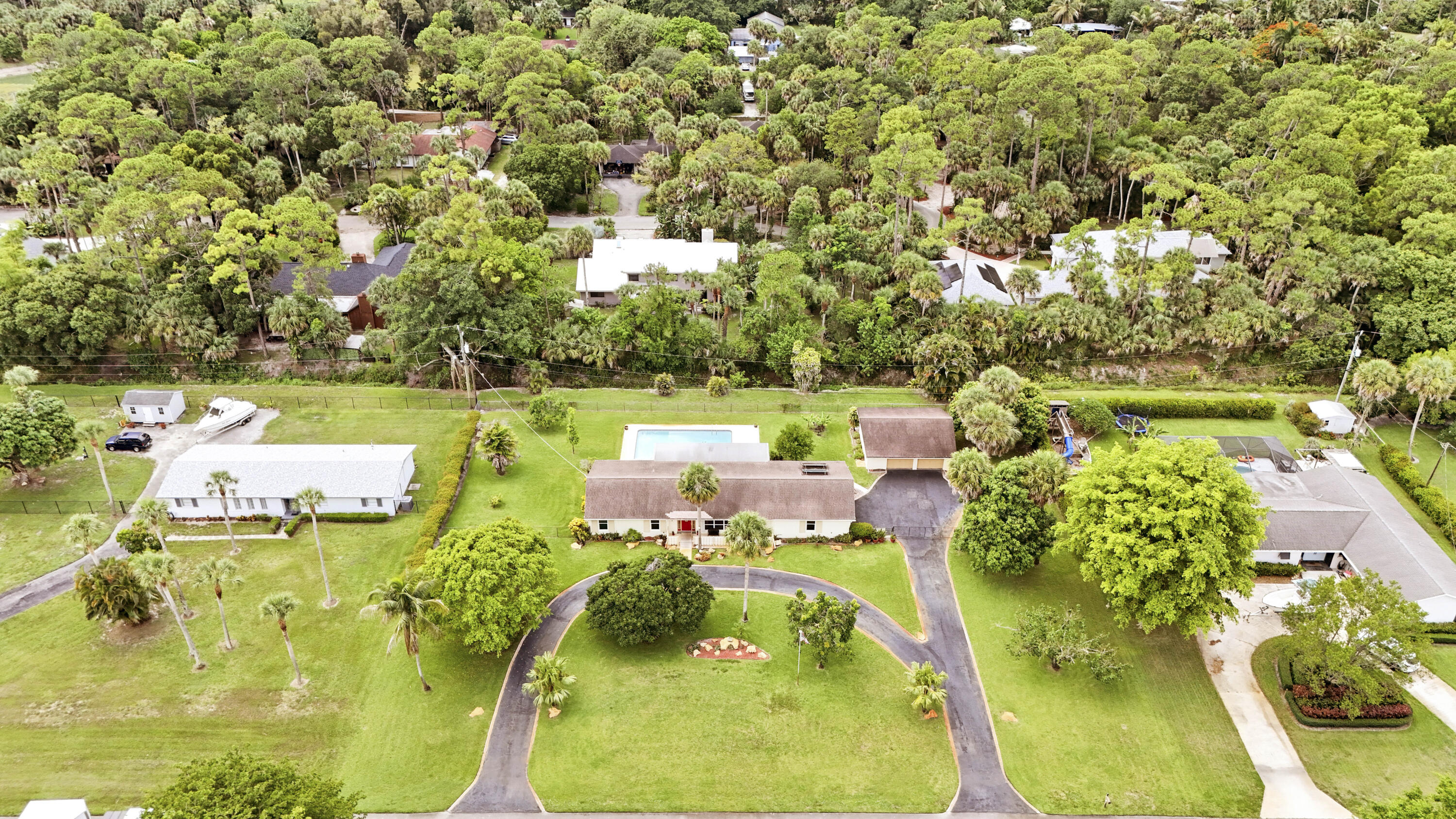 LAKEWOOD RANCHES - Residential