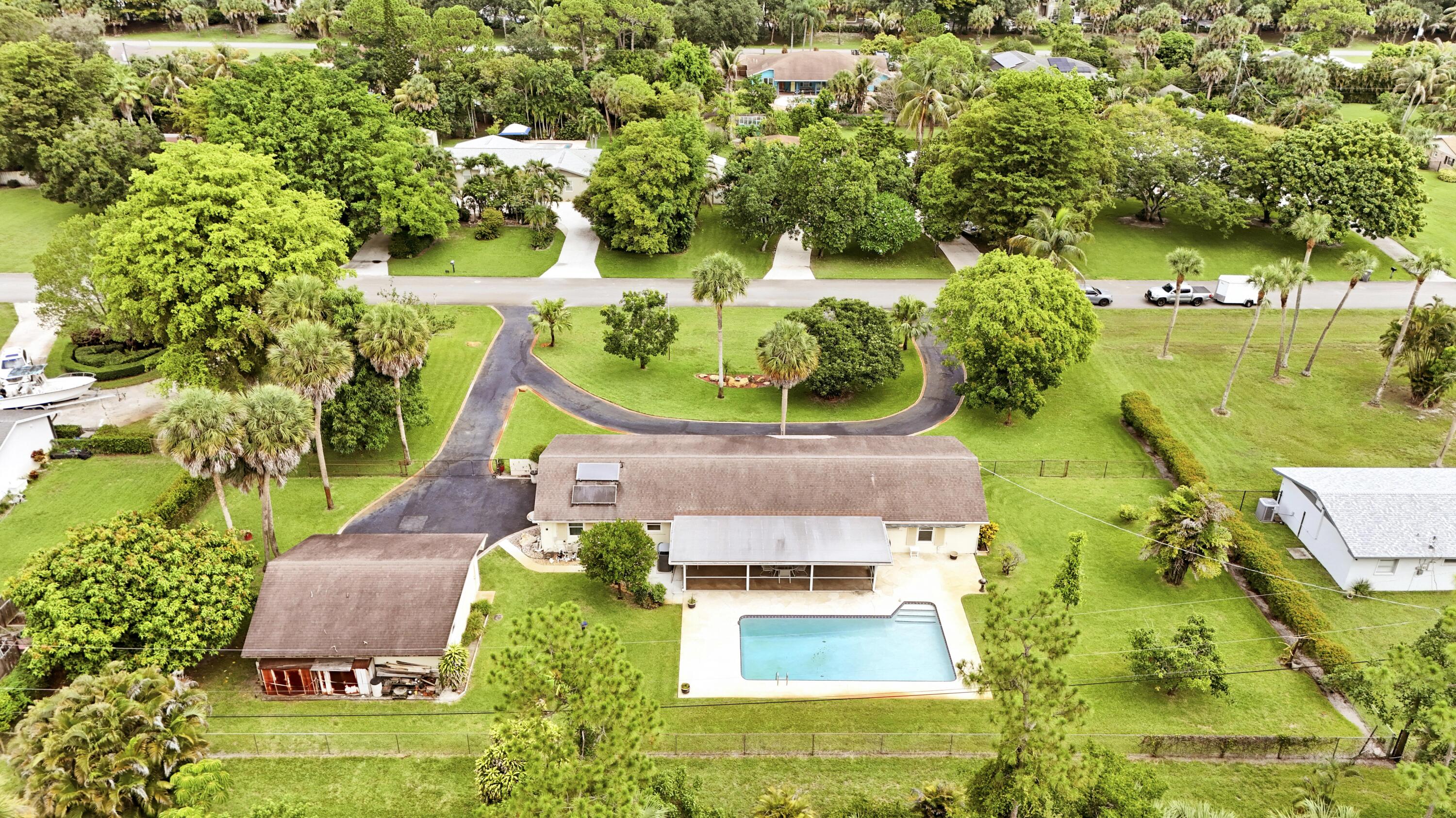 LAKEWOOD RANCHES - Residential