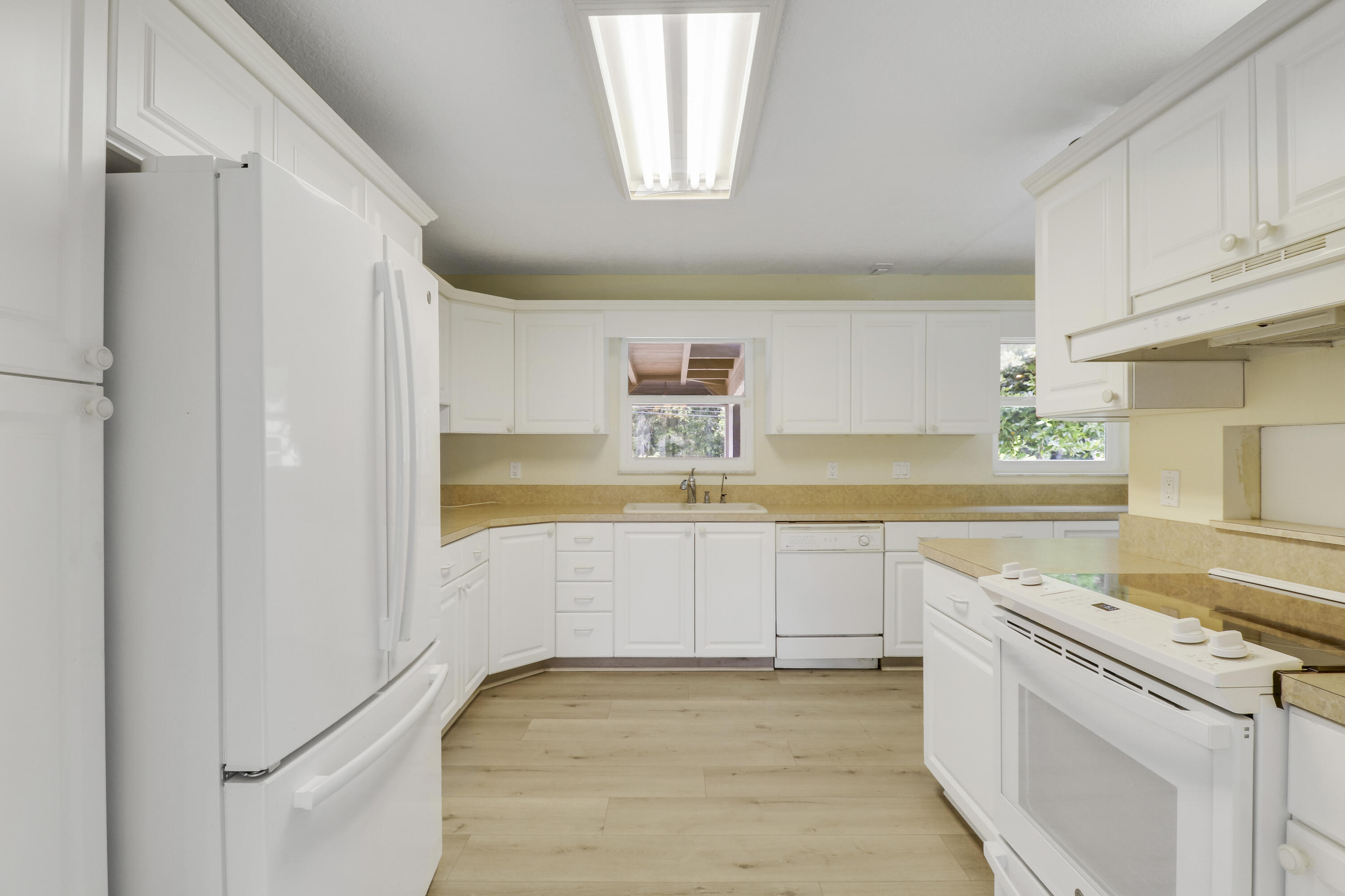 LAKEWOOD RANCHES - Residential