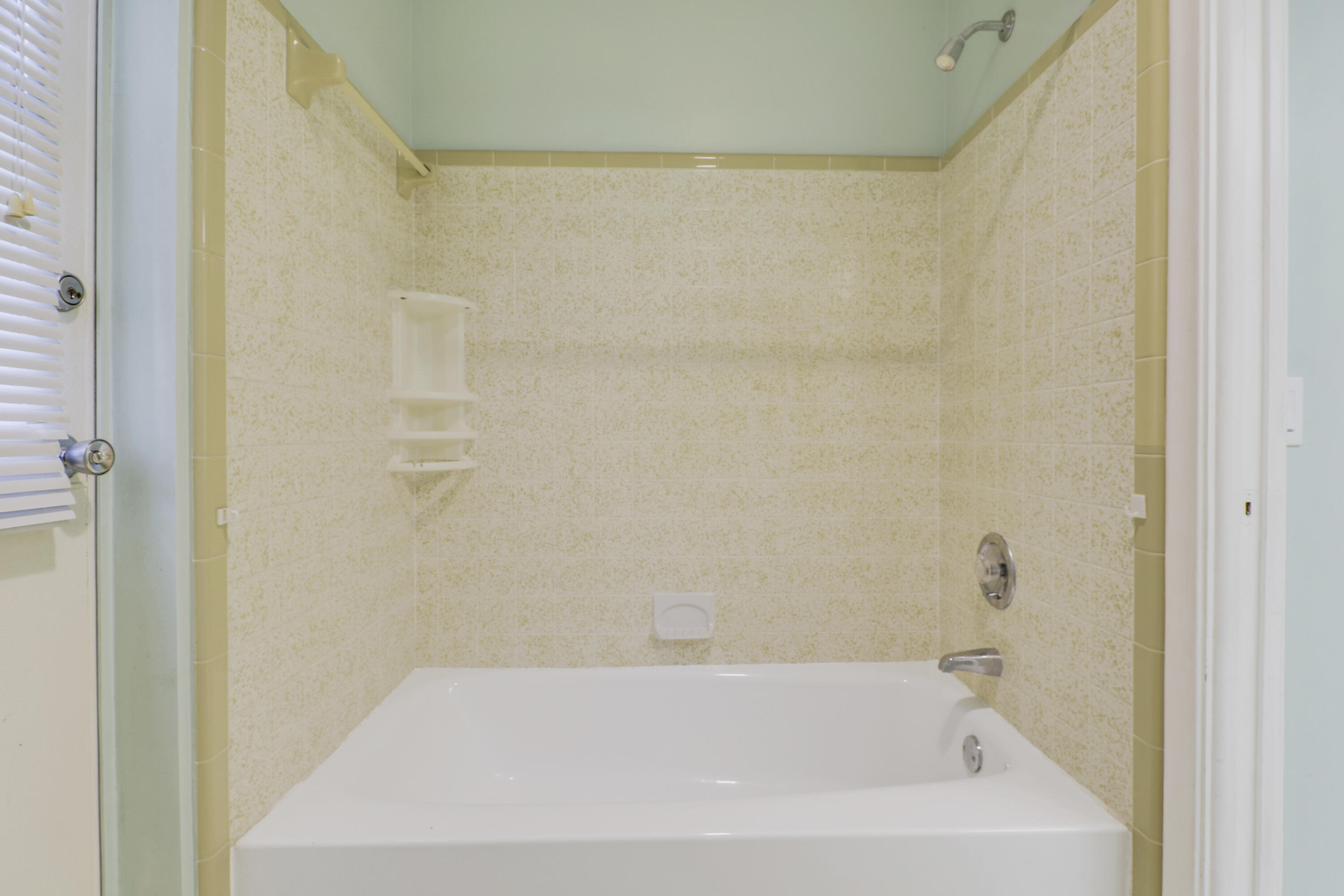 LAKEWOOD RANCHES - Residential