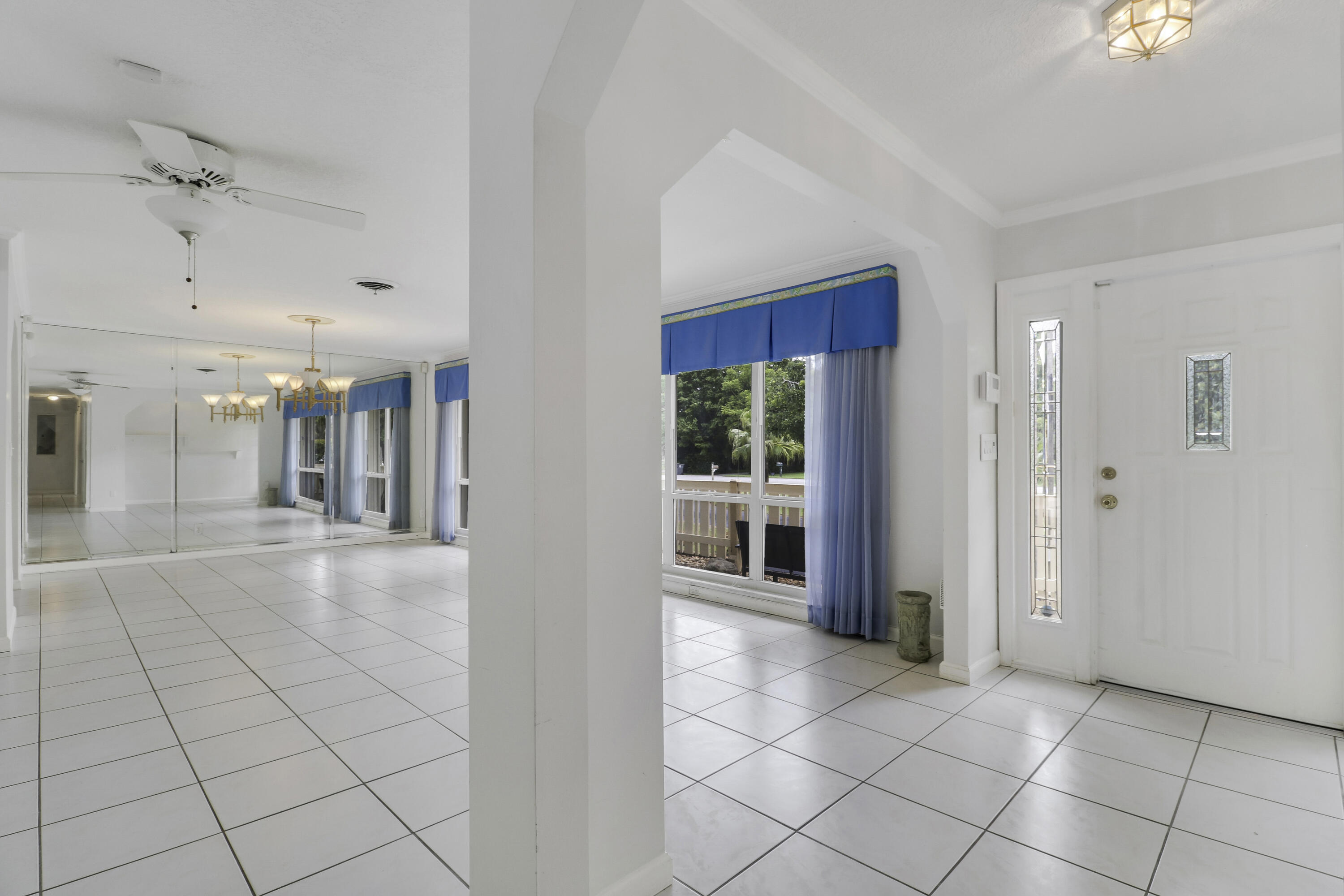 LAKEWOOD RANCHES - Residential