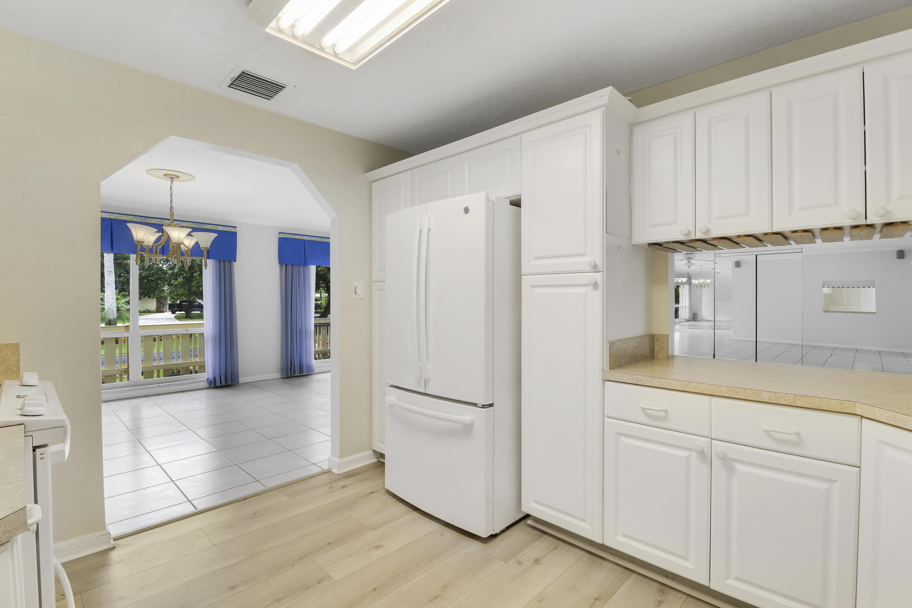 LAKEWOOD RANCHES - Residential