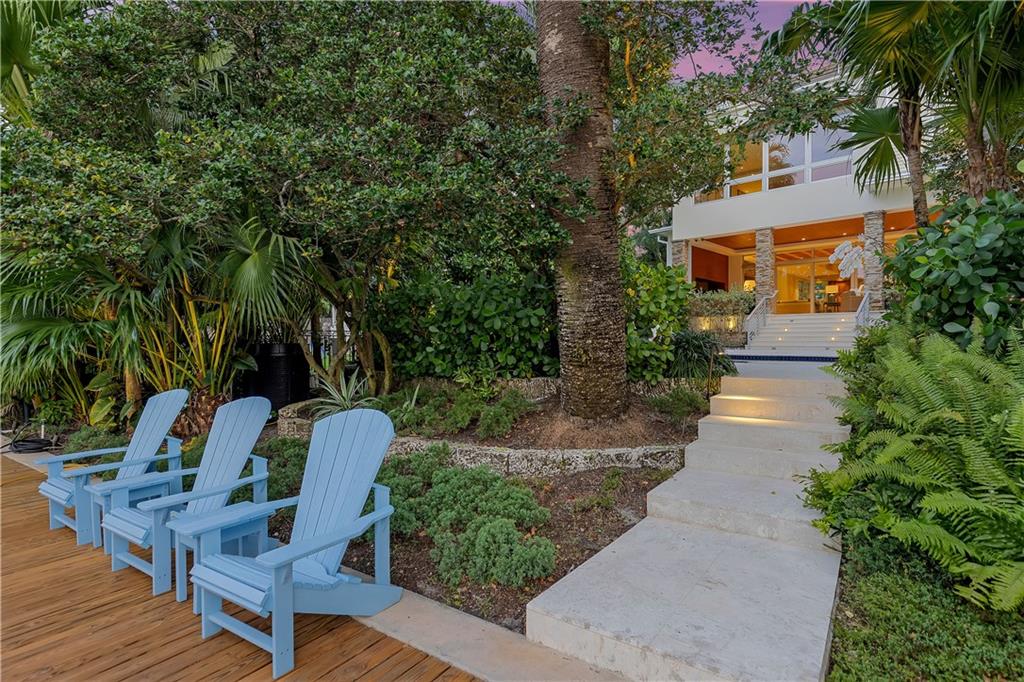 RIO VISTA ISLES - Residential