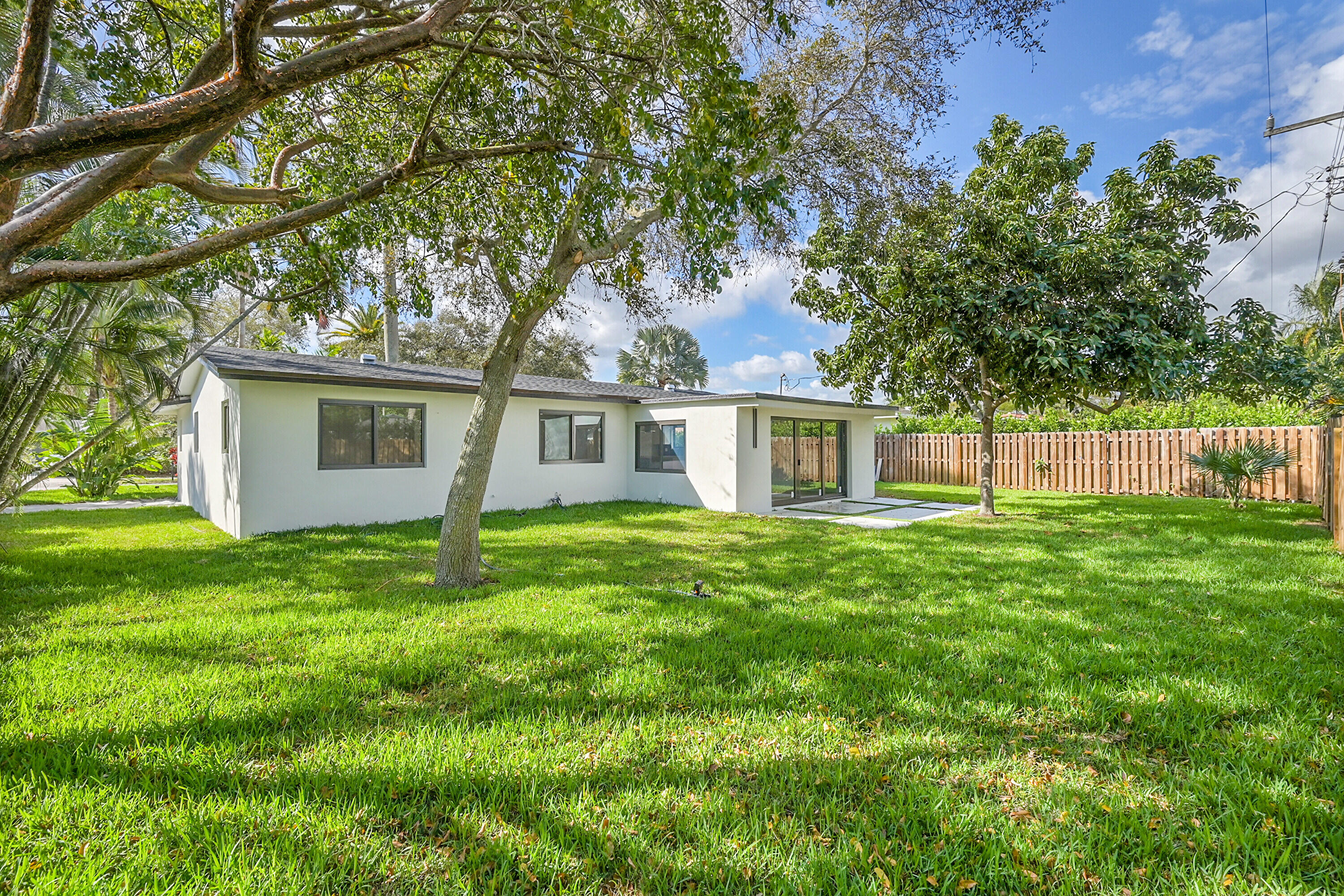 COUNTRY CLUB VILLAGE SEC A - Residential