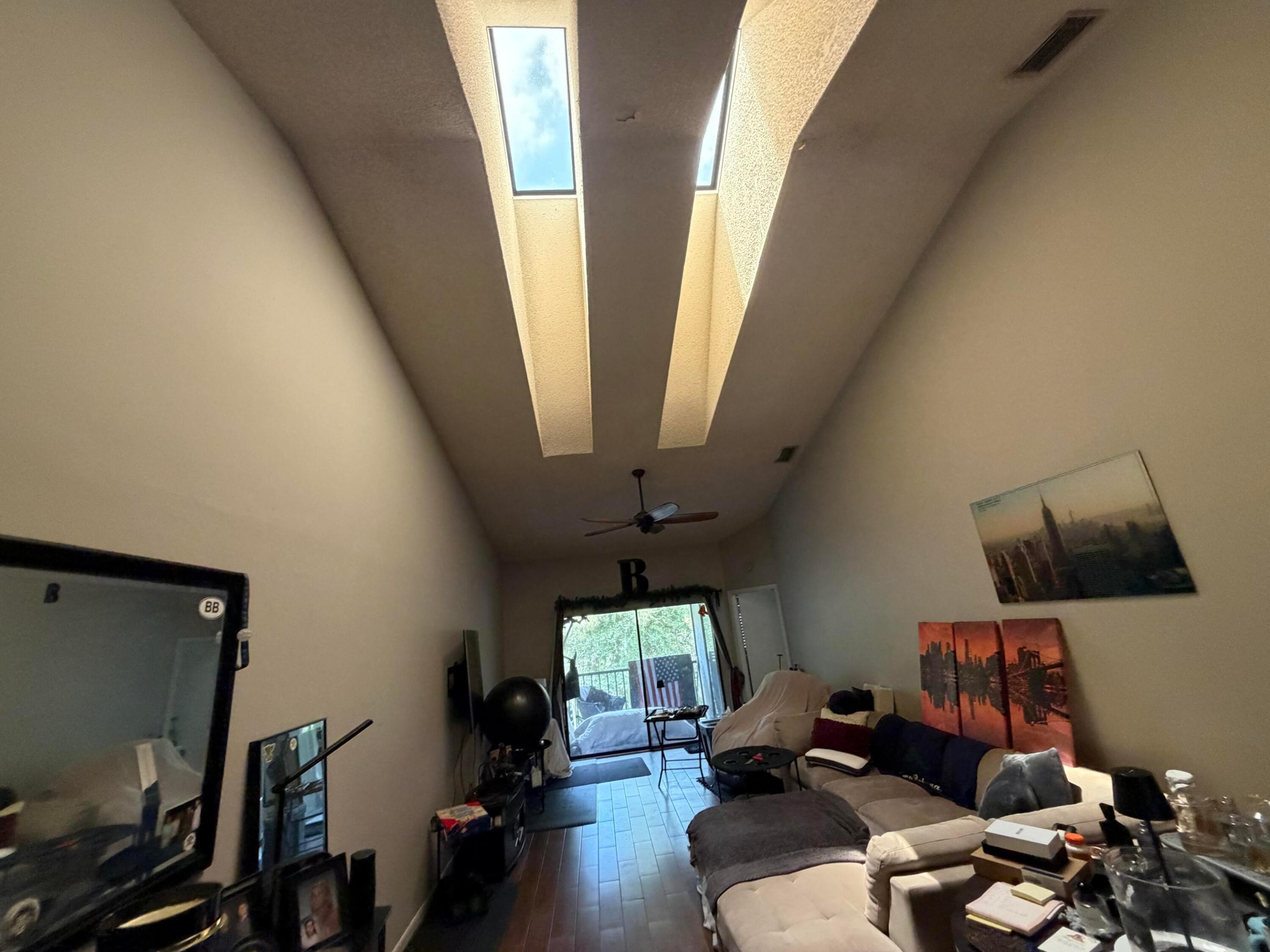 HARBOUR POINTE AT RIVER BRIDGE CONDO - Residential