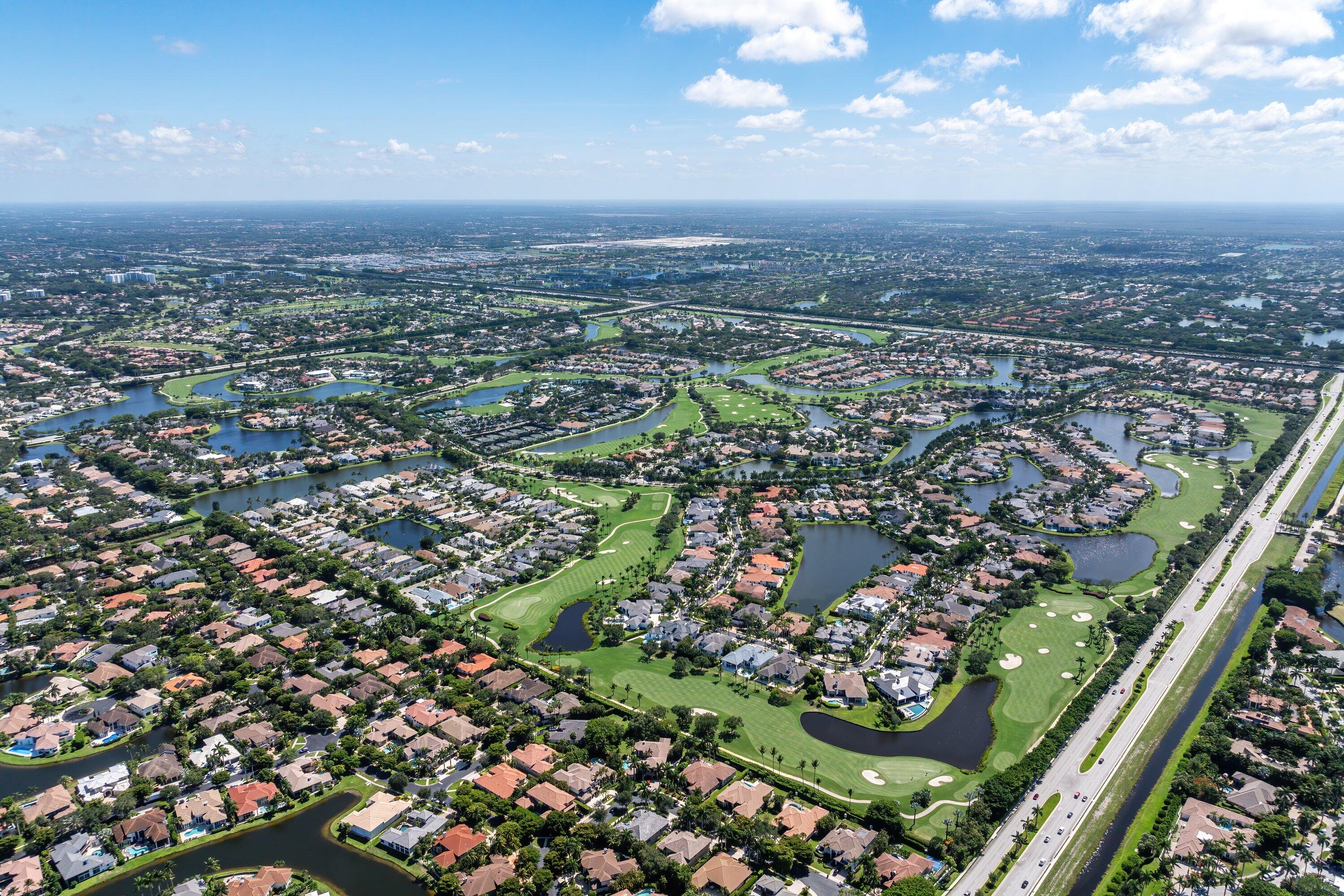 CLUBSIDE AT WOODFIELD COUNTRY CLUB - Residential