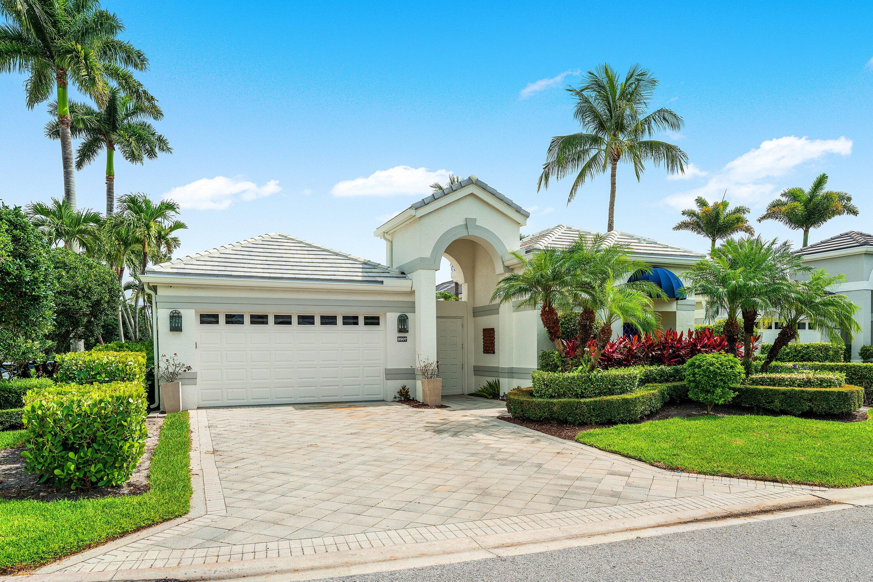 CLUBSIDE AT WOODFIELD COUNTRY CLUB - Residential
