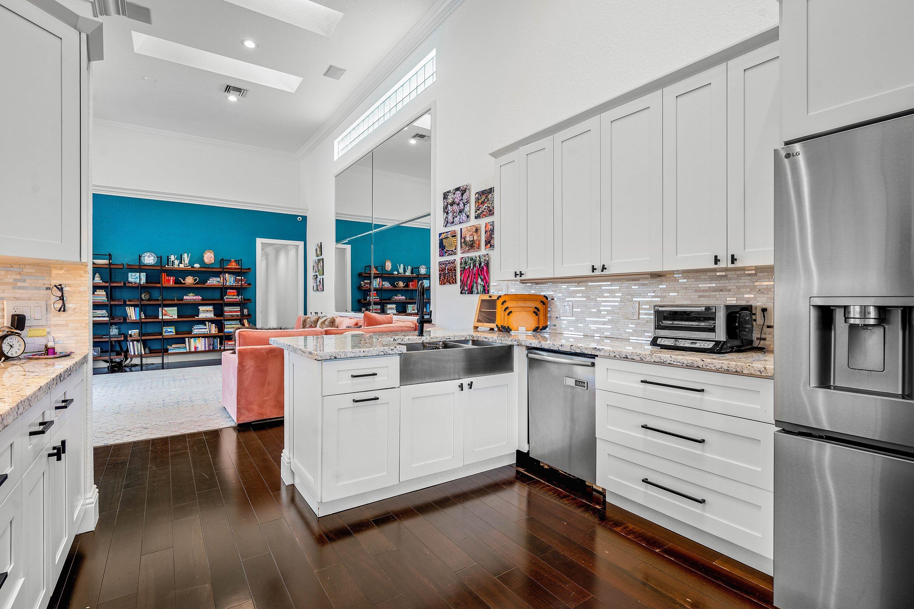 CLUBSIDE AT WOODFIELD COUNTRY CLUB - Residential