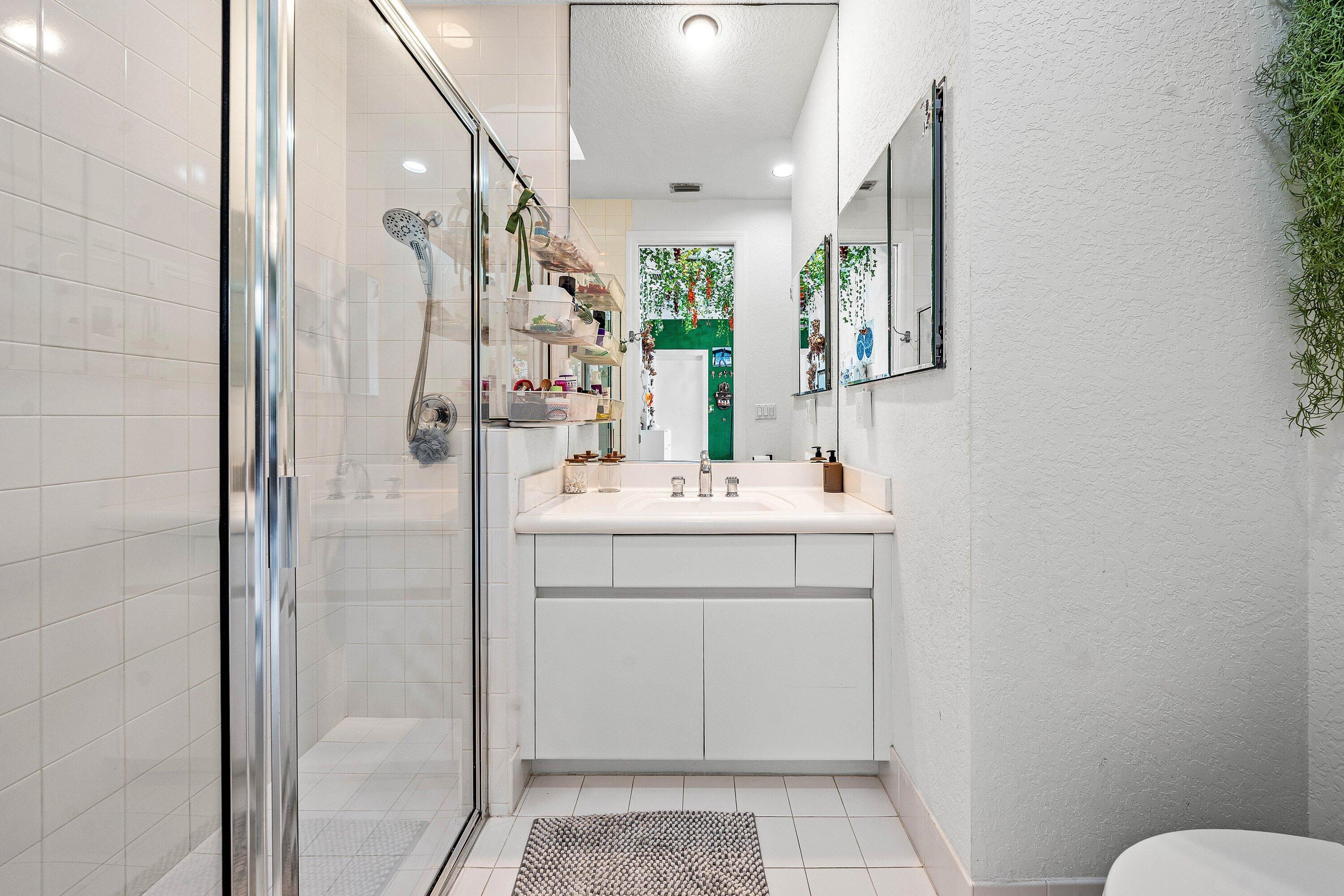 CLUBSIDE AT WOODFIELD COUNTRY CLUB - Residential