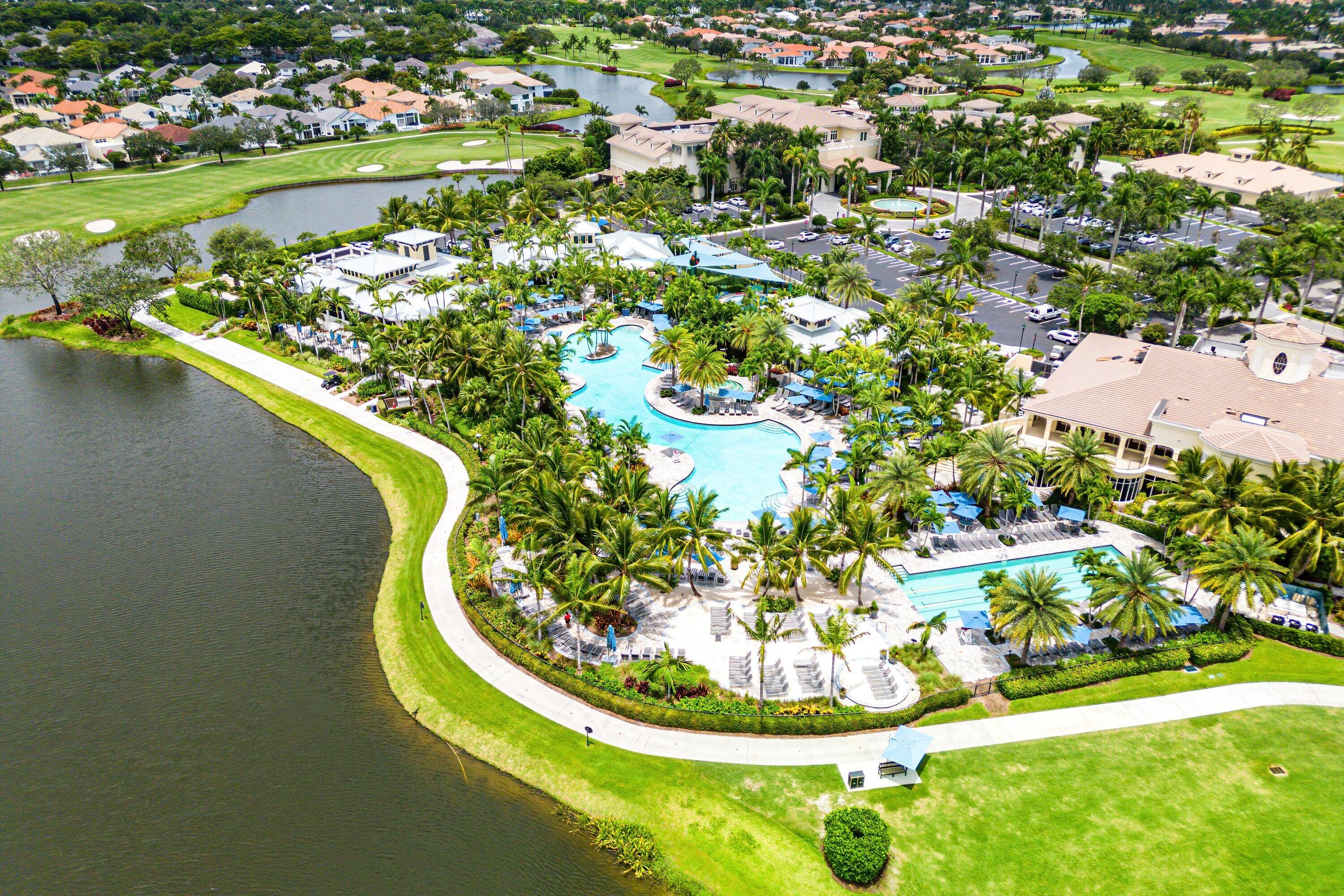 CLUBSIDE AT WOODFIELD COUNTRY CLUB - Residential