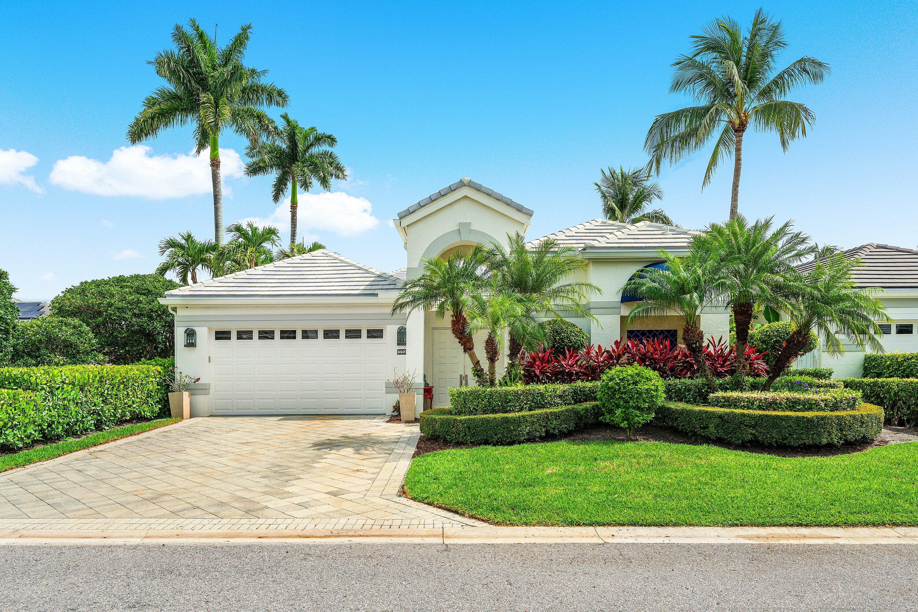 CLUBSIDE AT WOODFIELD COUNTRY CLUB - Residential