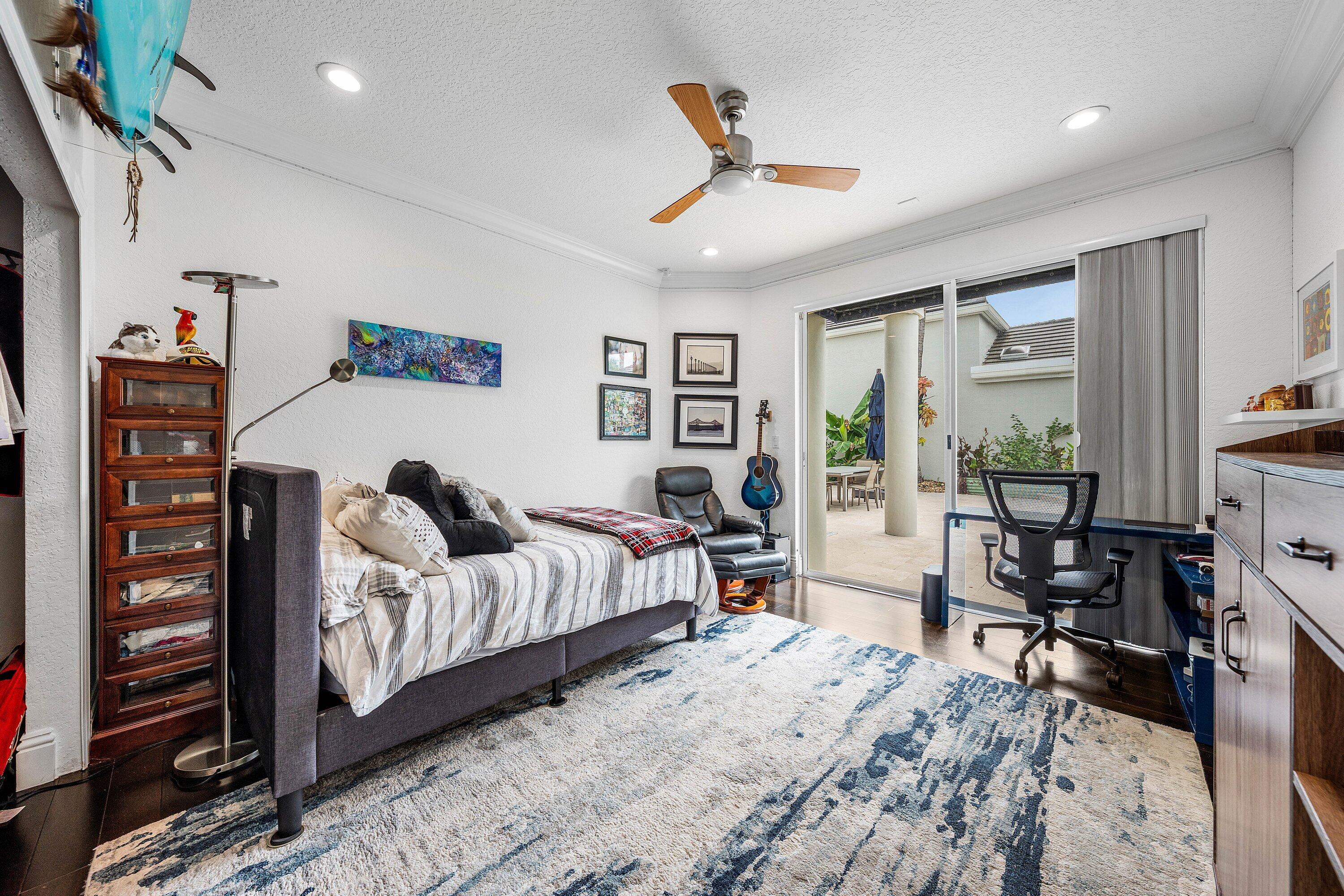 CLUBSIDE AT WOODFIELD COUNTRY CLUB - Residential