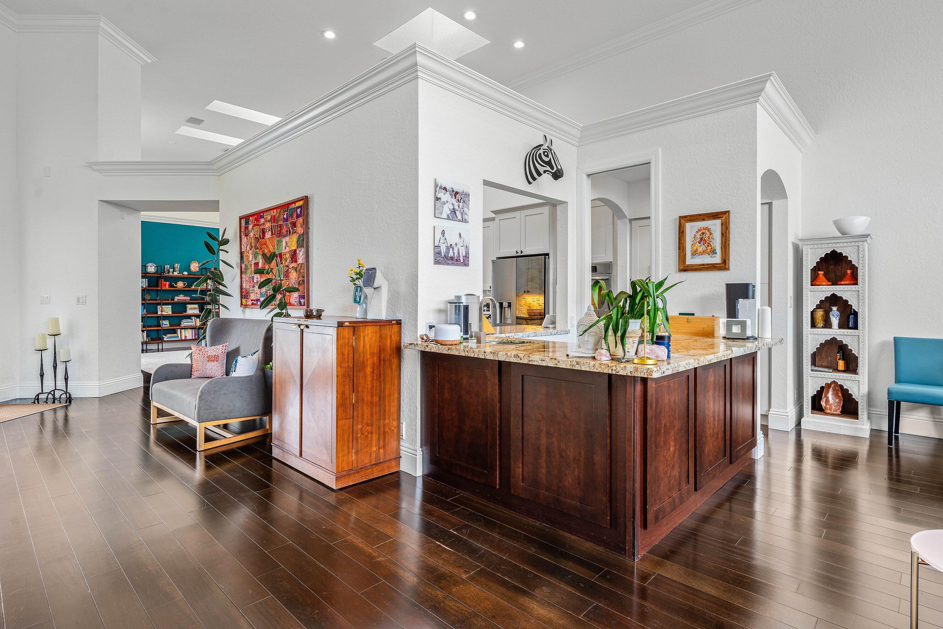 CLUBSIDE AT WOODFIELD COUNTRY CLUB - Residential