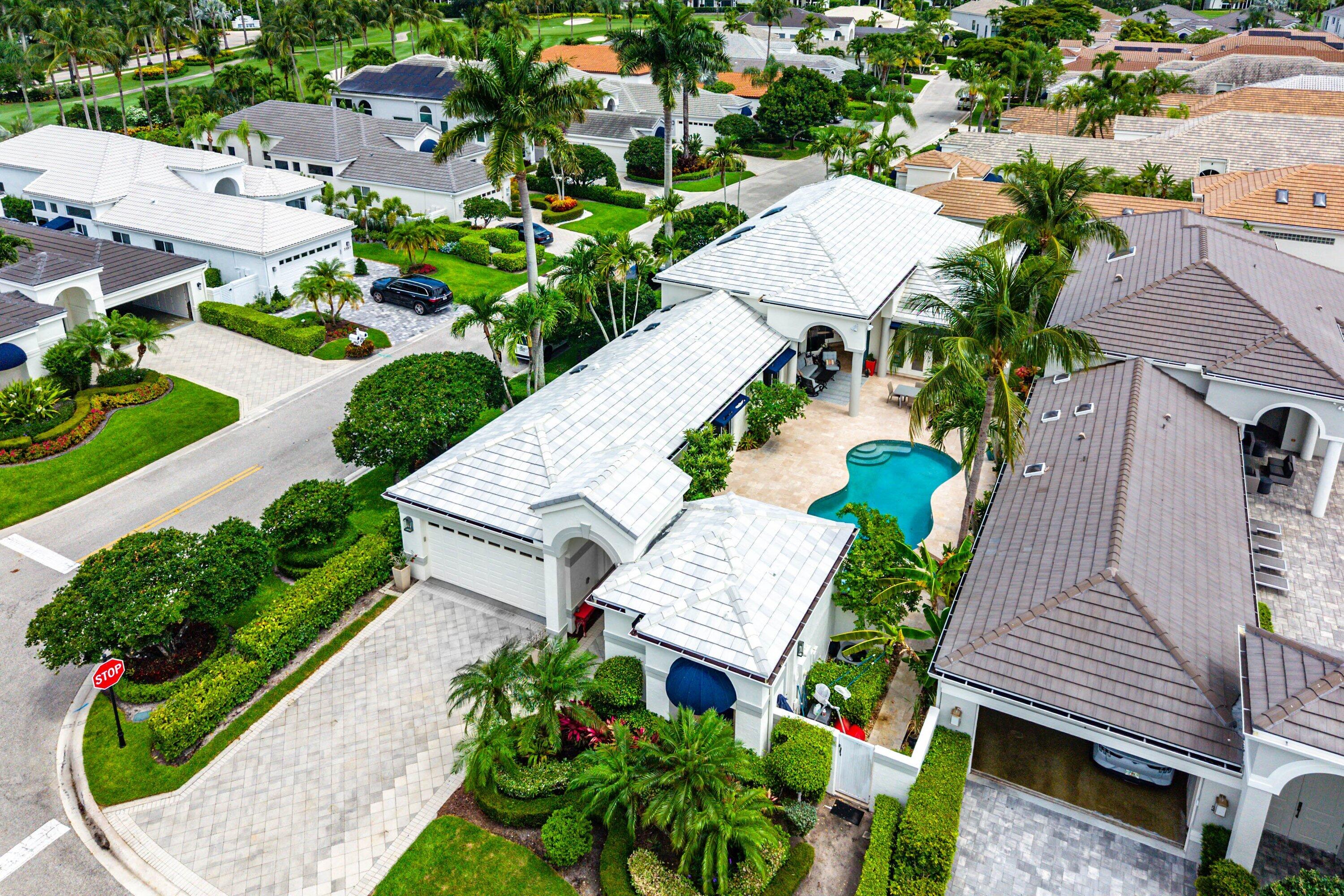 CLUBSIDE AT WOODFIELD COUNTRY CLUB - Residential